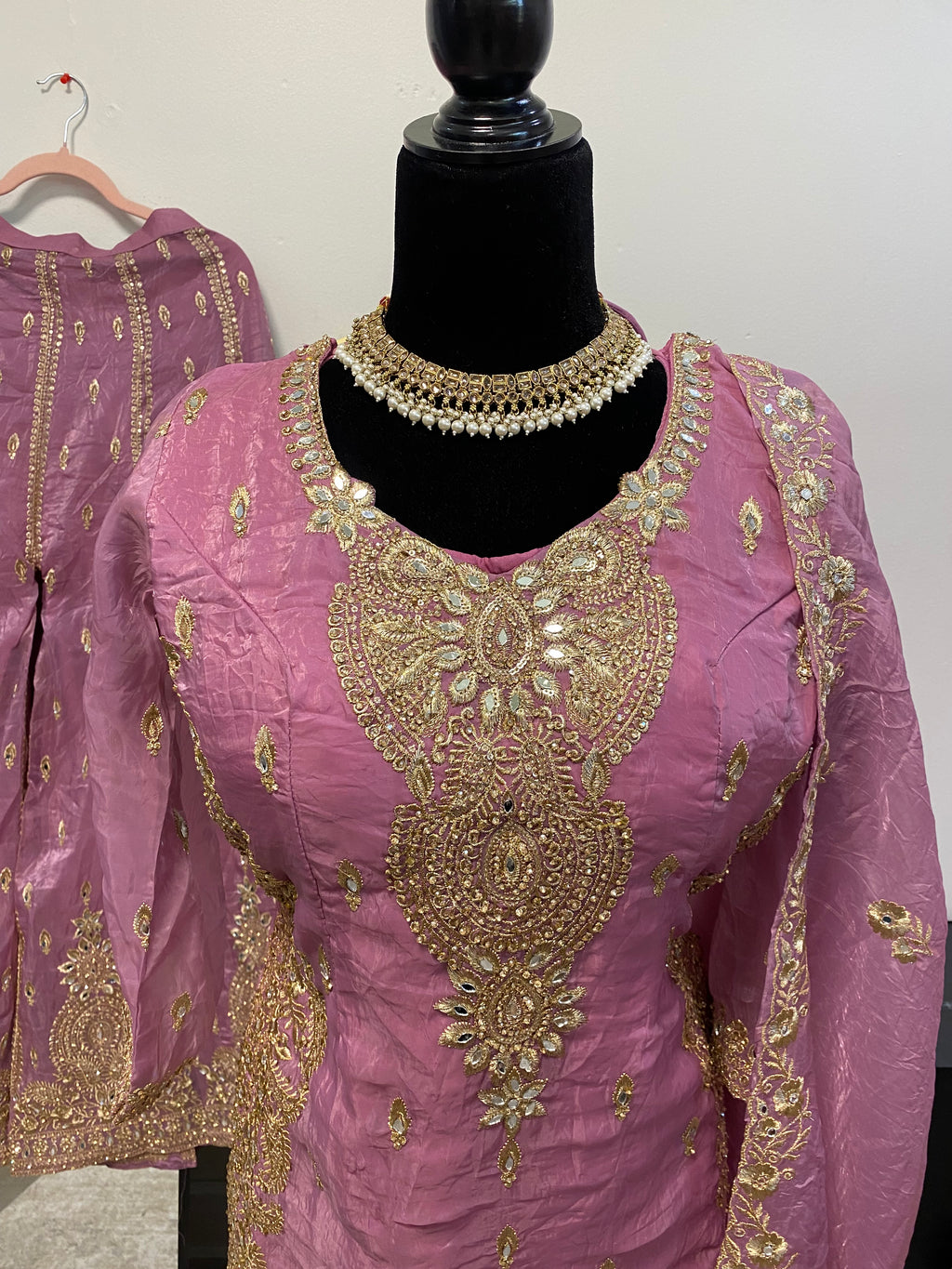 Embroidered suit – Kanada Kulture