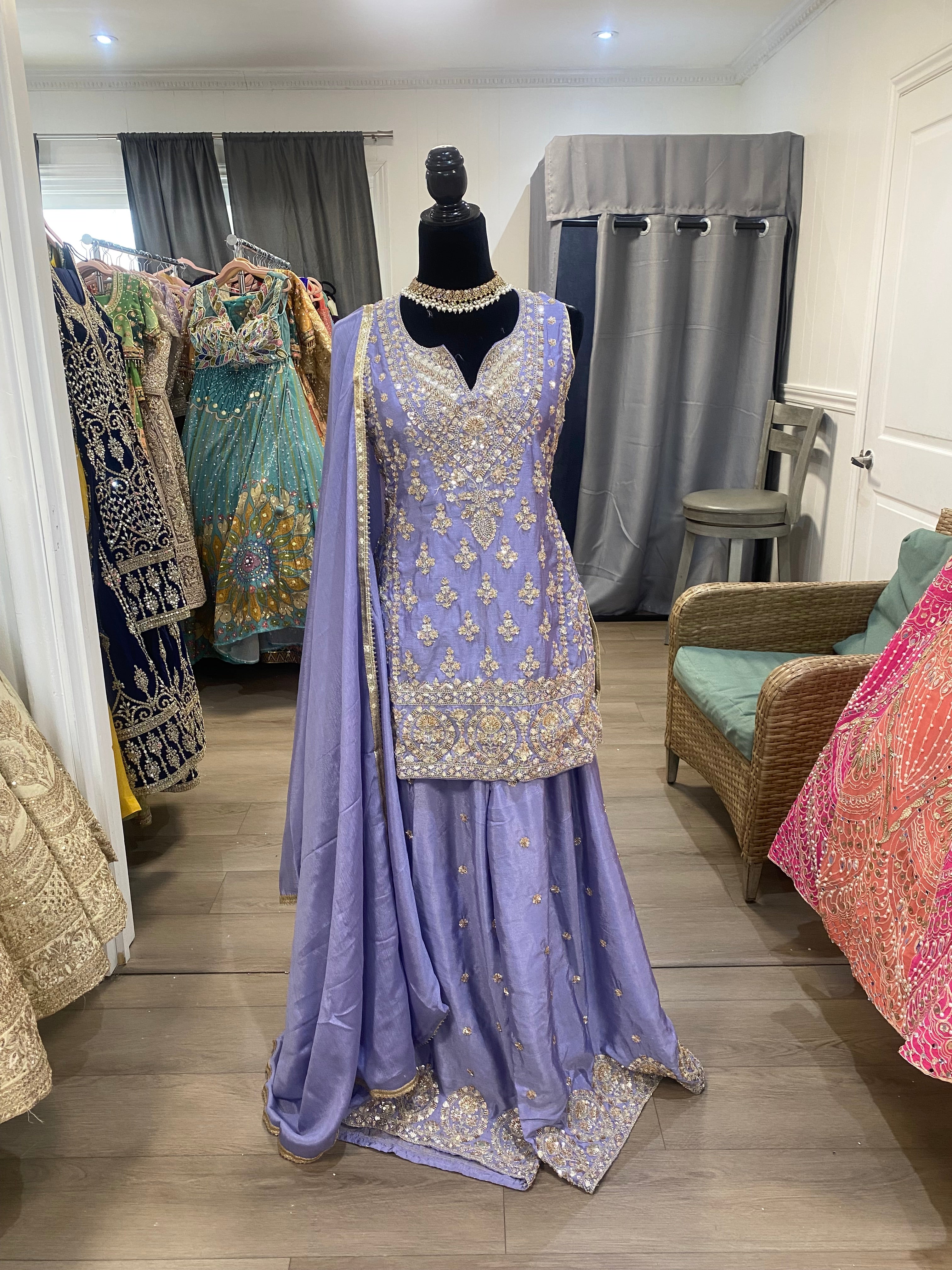 Embroidered suit – Kanada Kulture