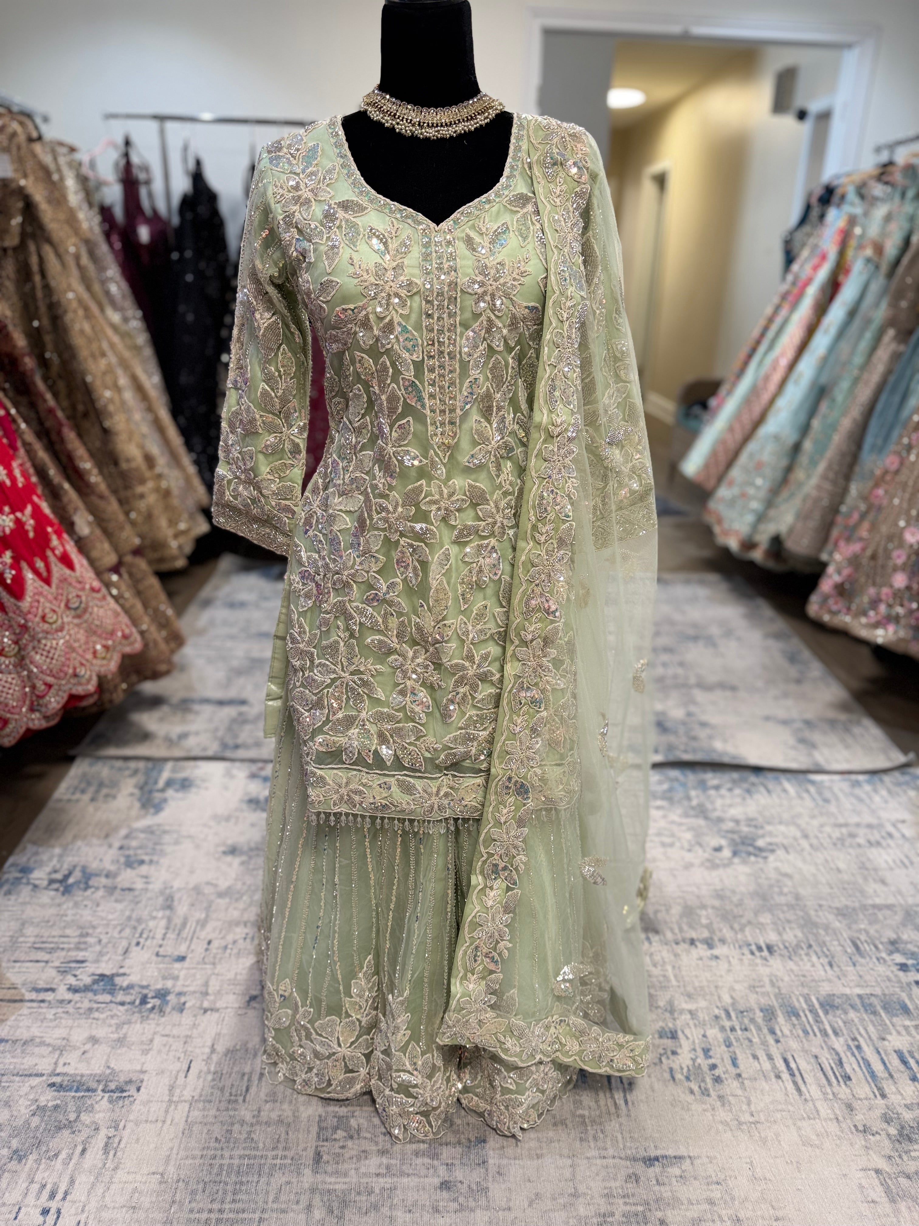 Embroidered suit – Kanada Kulture