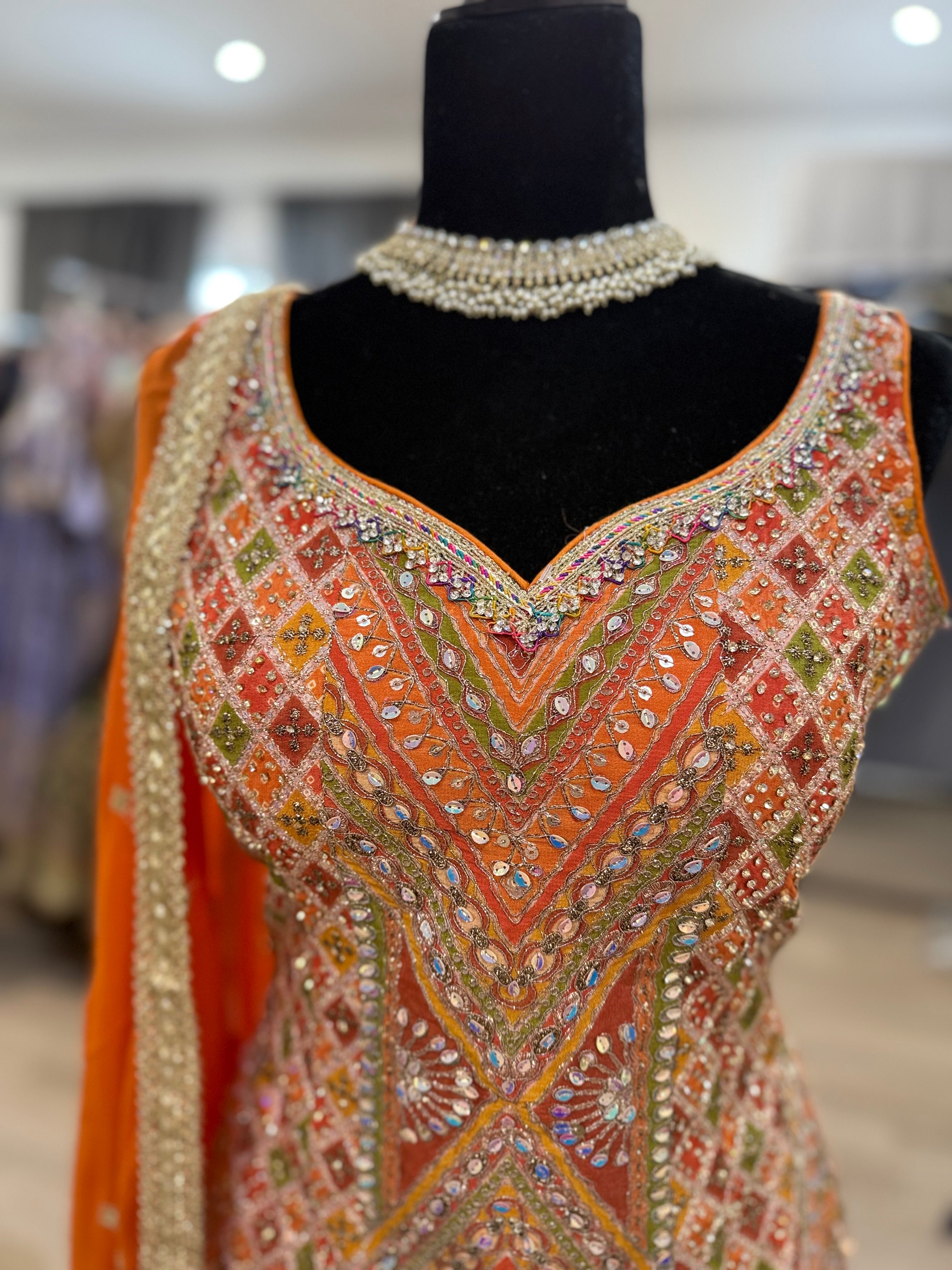 Thread Zari work Embroidered suit – Kanada Kulture