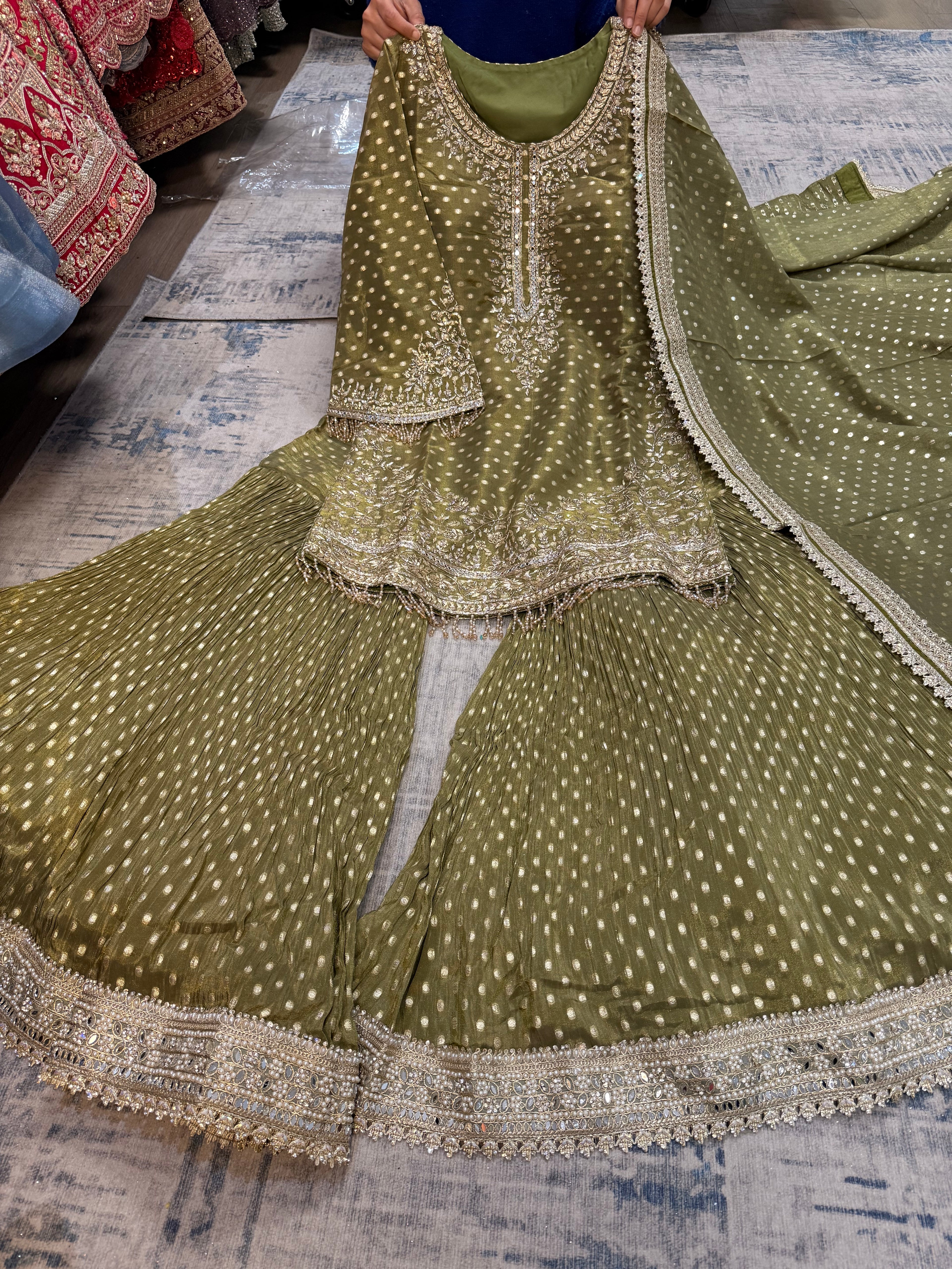 Embroidered suit – Kanada Kulture