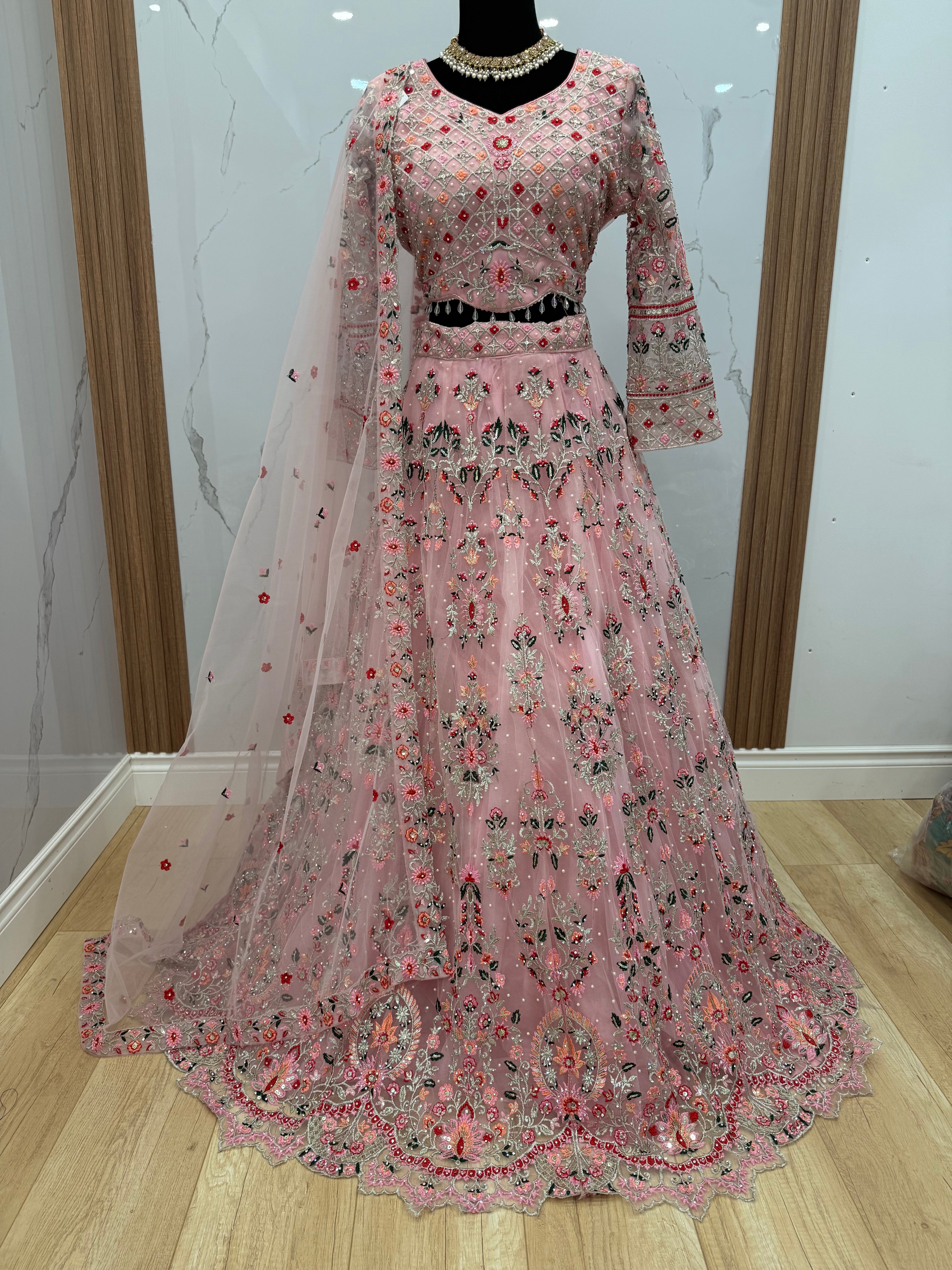 Beautiful wedding Wear Lehenga Choli