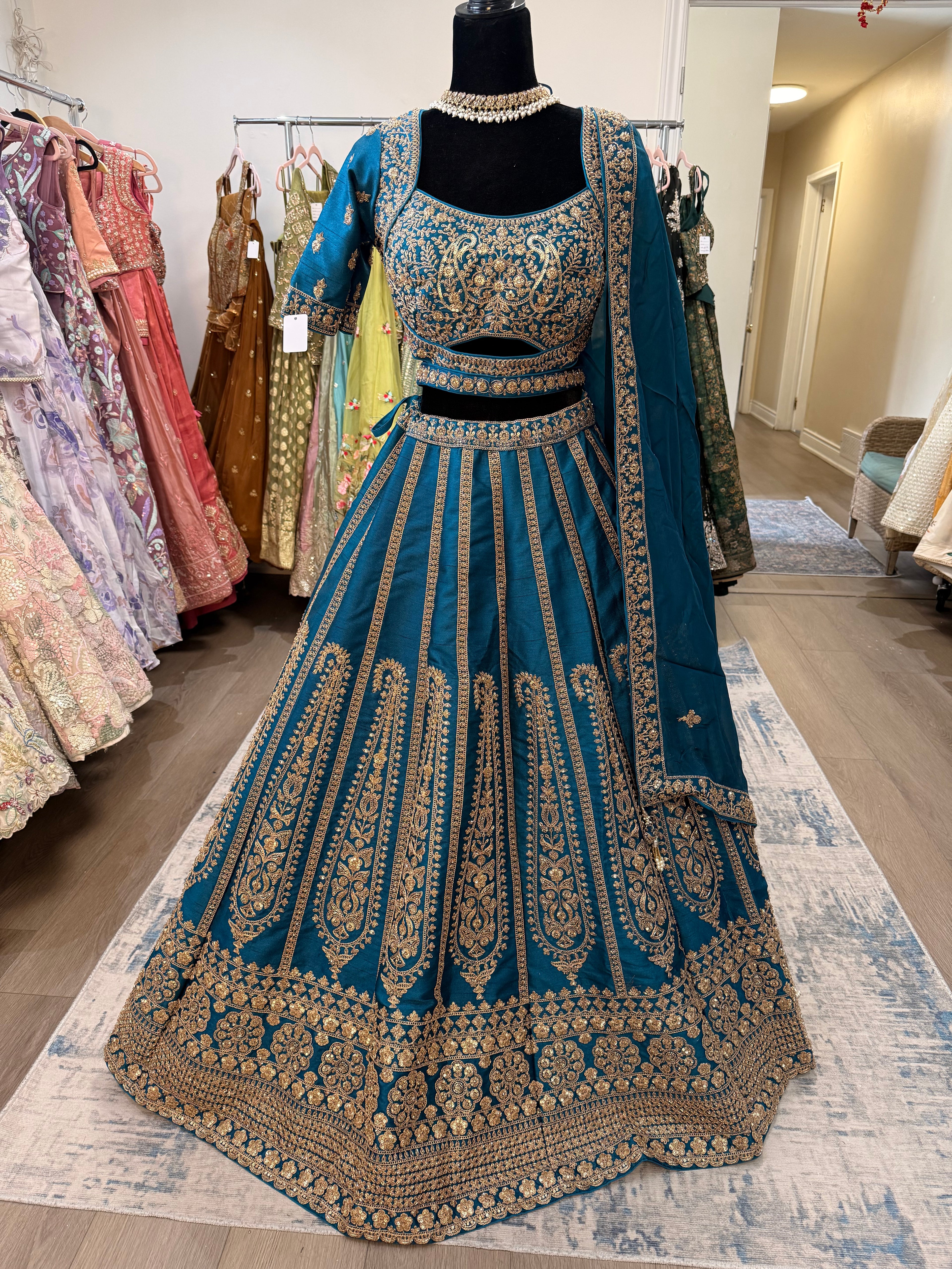 KanadaKulture - Designer Lehenga choli ()