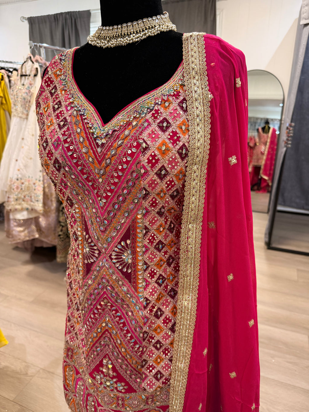 Thread Zari work Embroidered suit – Kanada Kulture