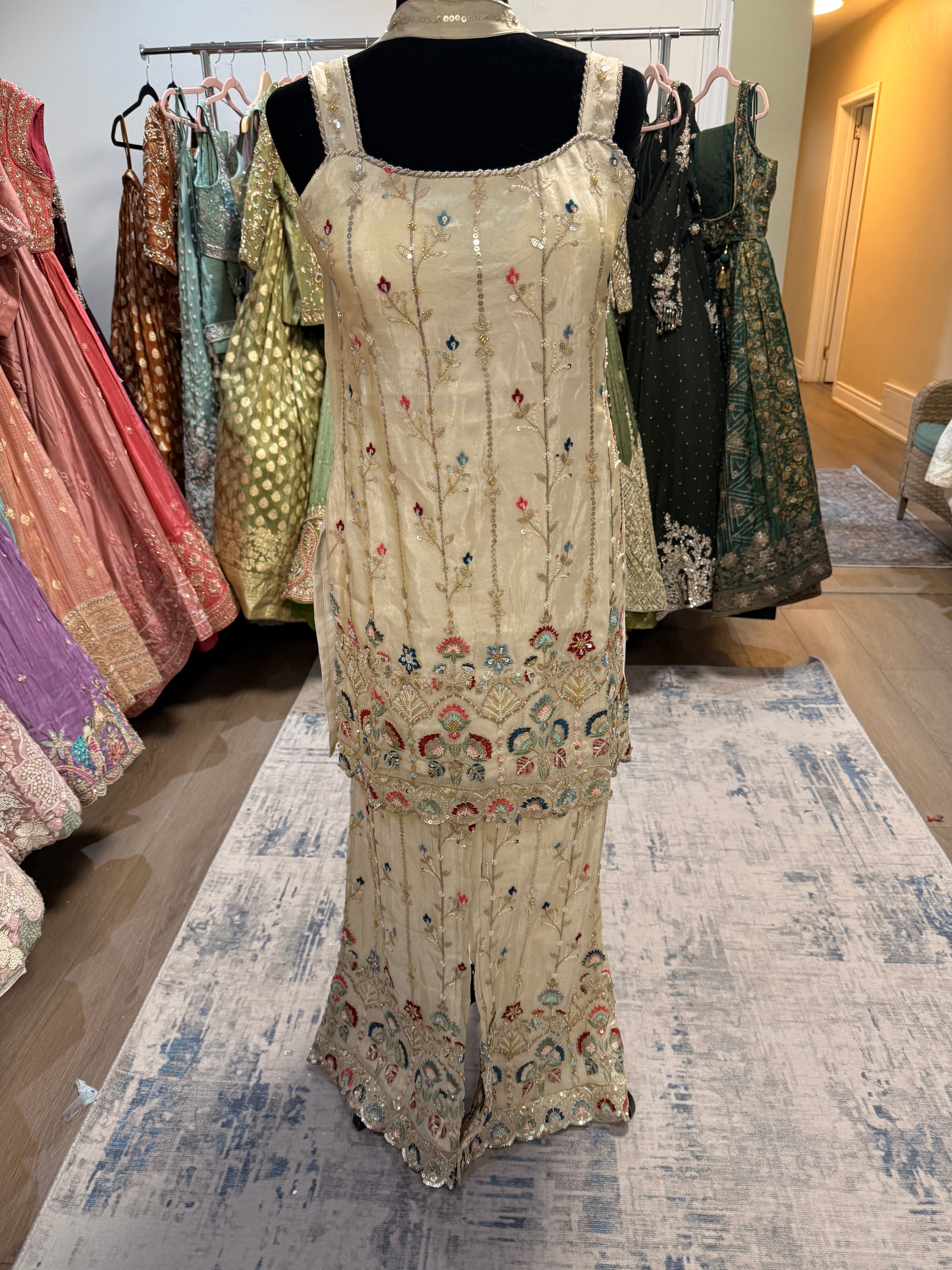 Embroidered suit – Kanada Kulture
