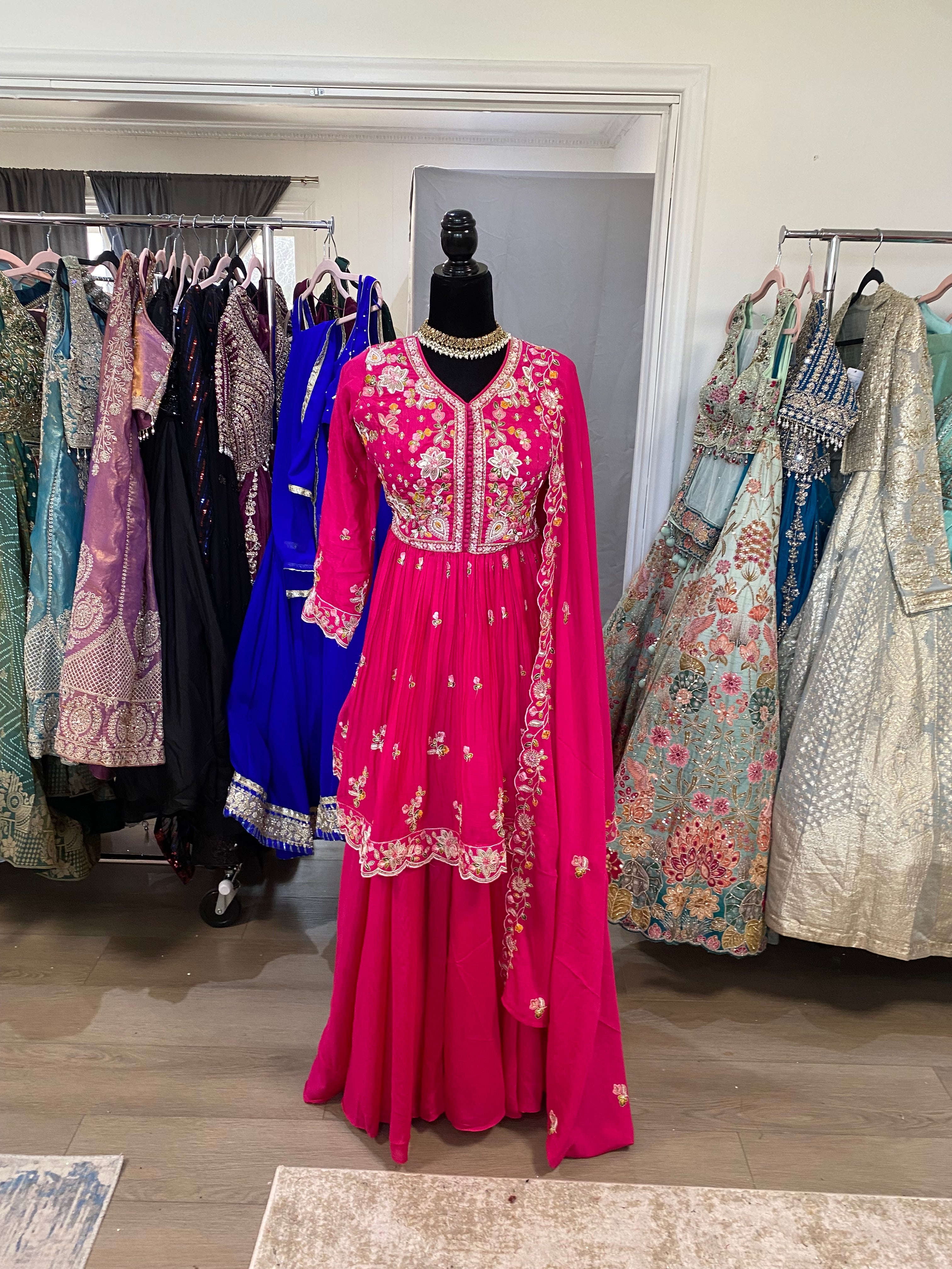 Embroidered suit Kanada Kulture