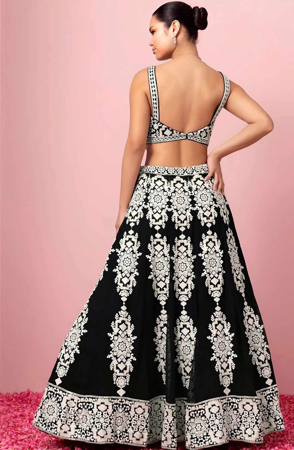 Sangam black and white color lehenga