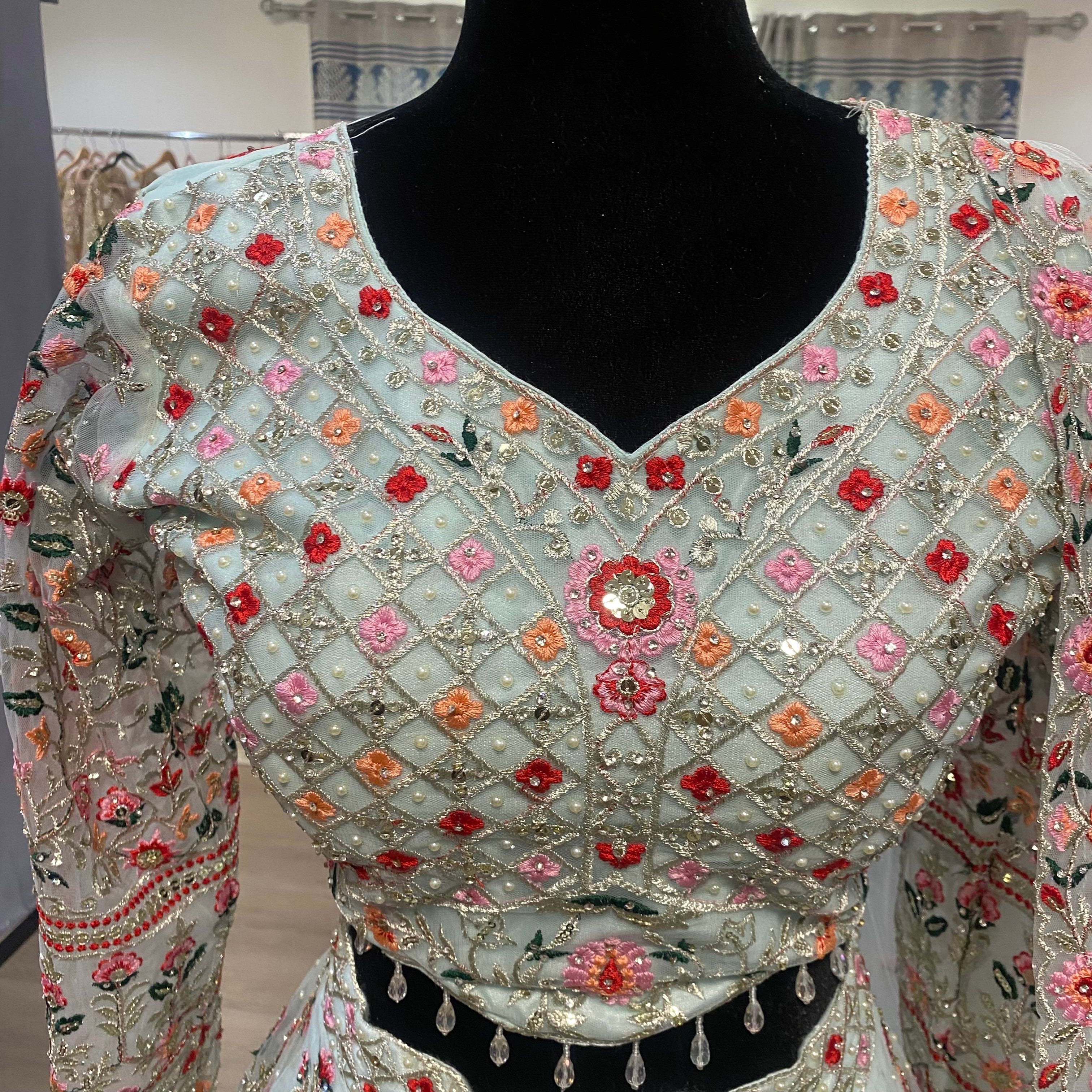 Beautiful wedding Wear Lehenga Choli