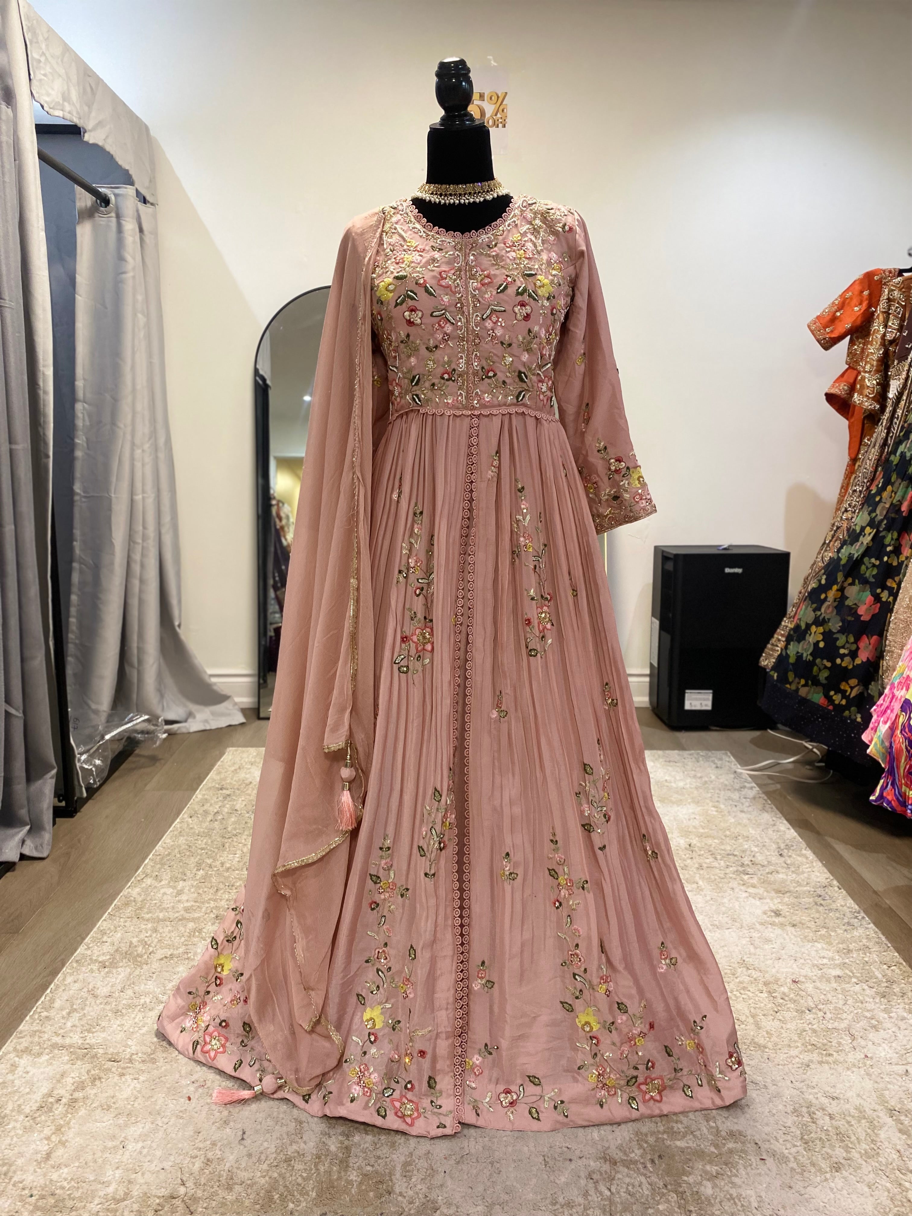Center cut Embroidered suit – Kanada Kulture