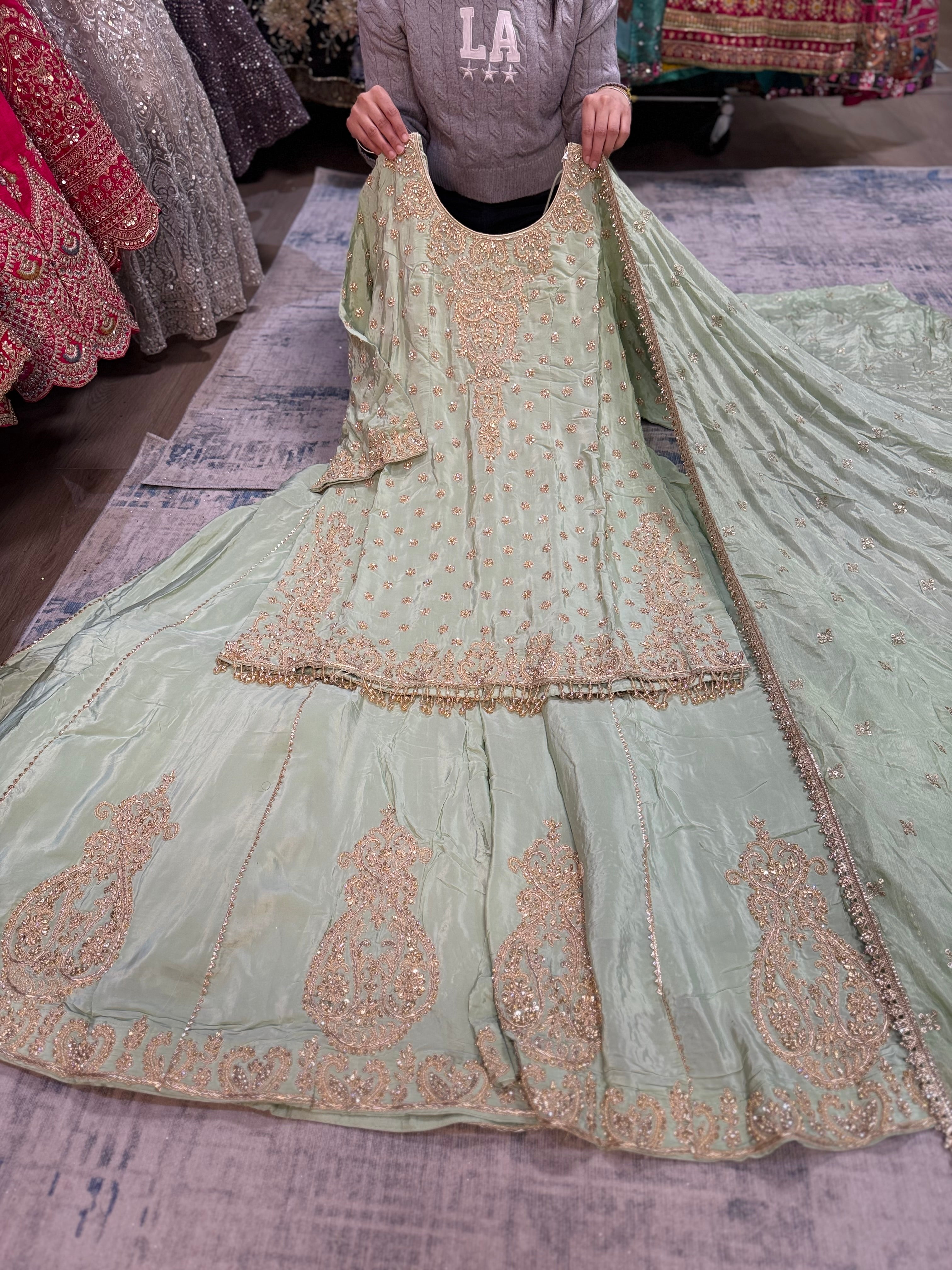 Size 50 Embroidered suit – Kanada Kulture