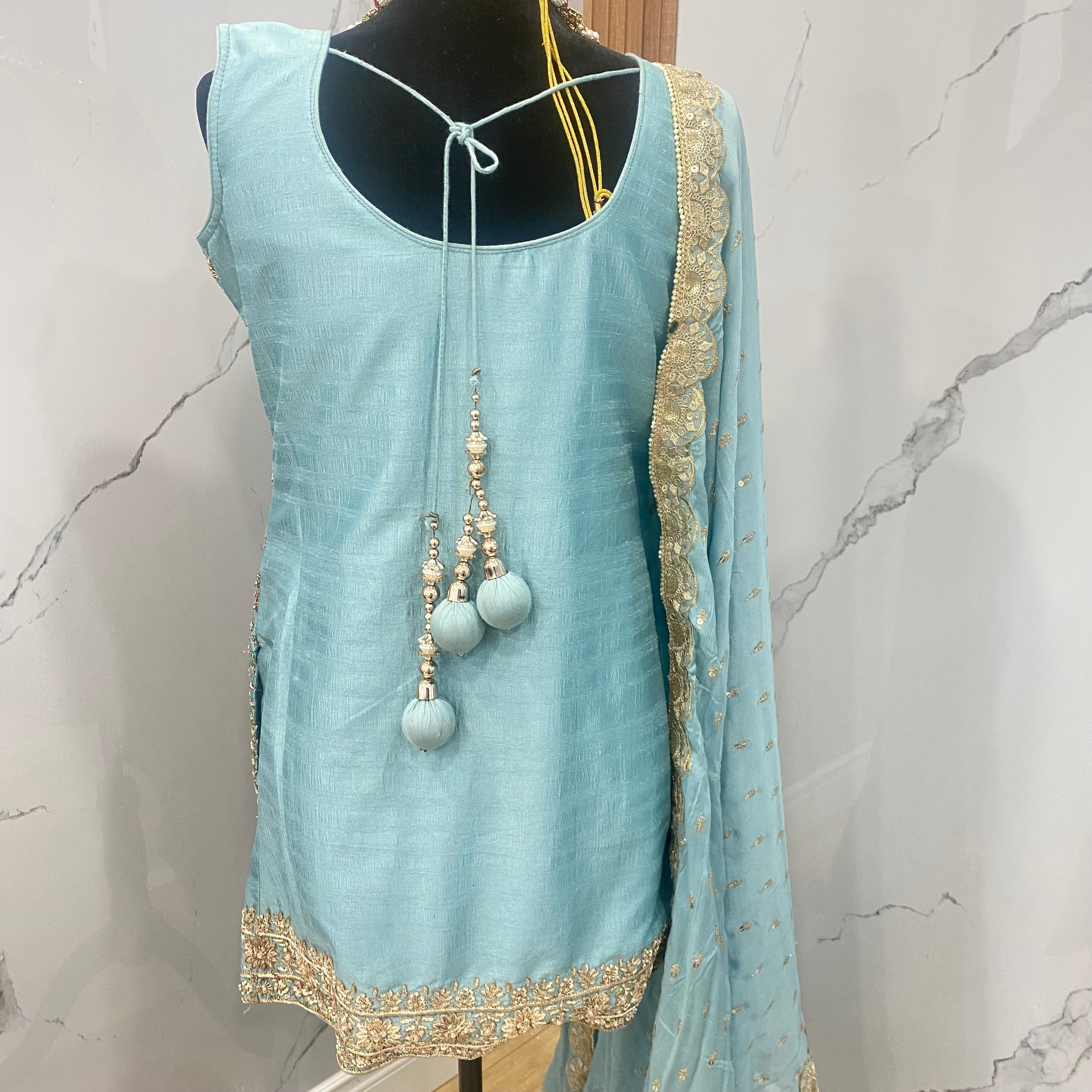 Zardozi hand Embroidered suit – Kanada Kulture