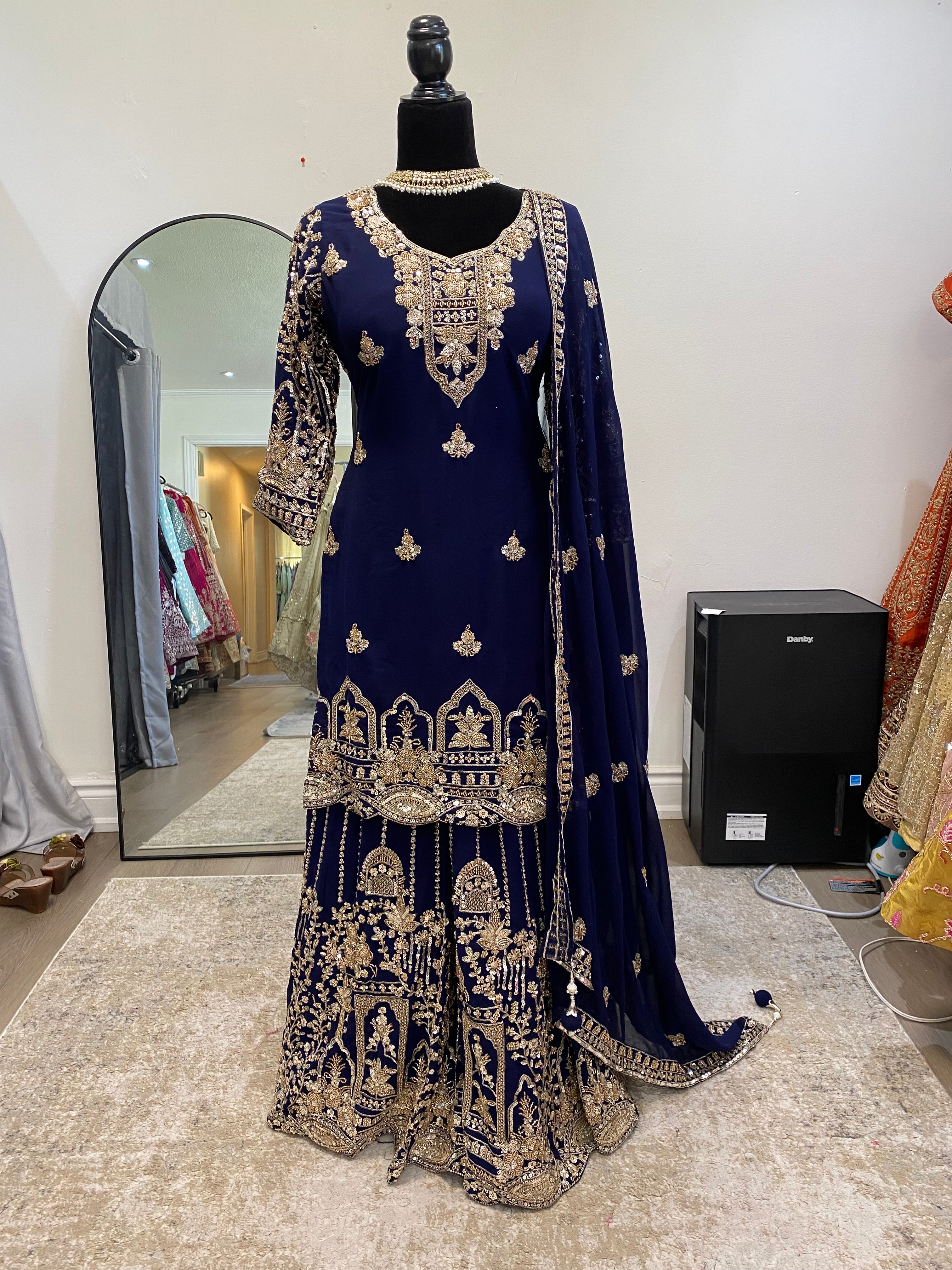 Embroidered suit – Kanada Kulture