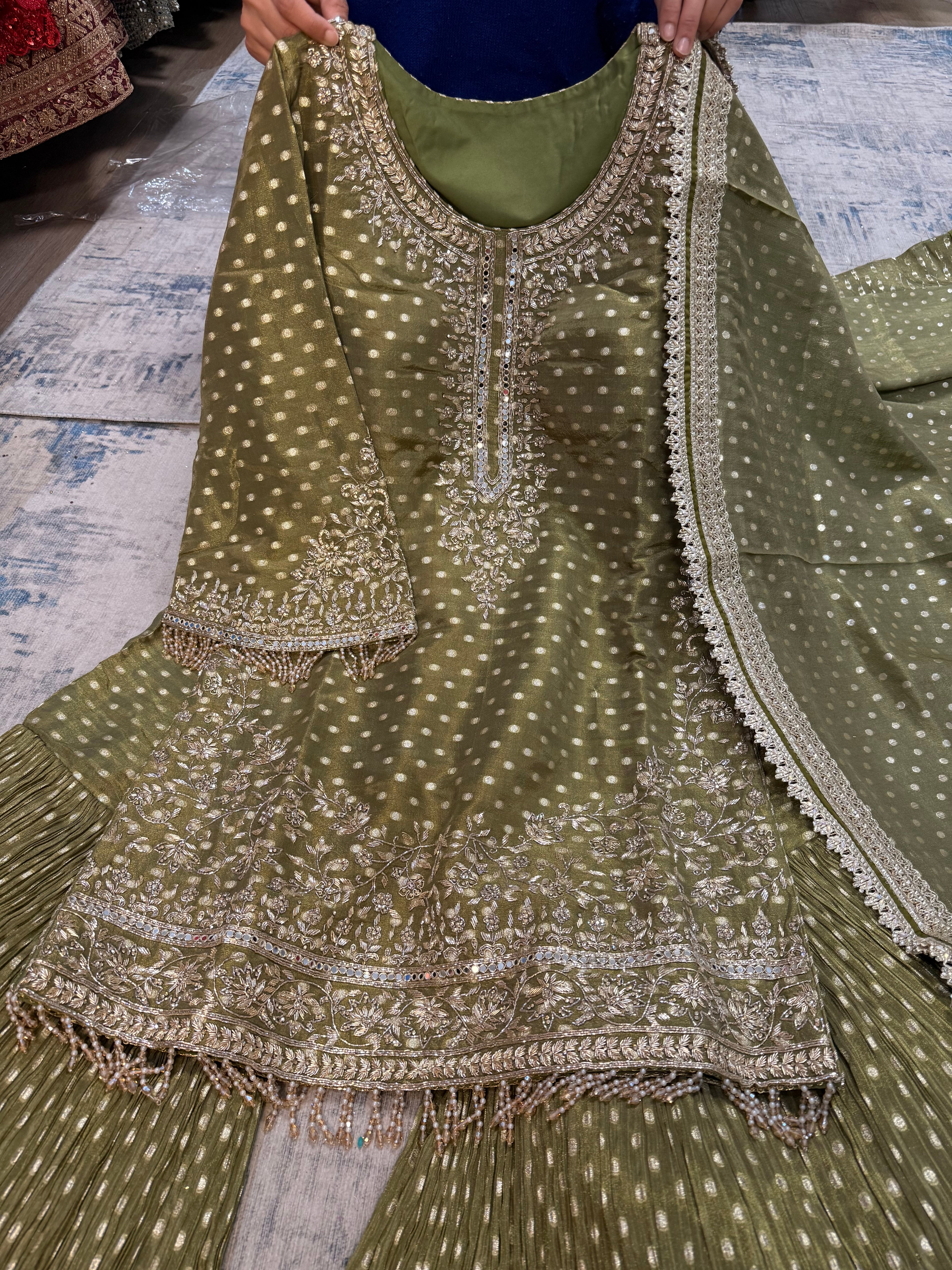 Embroidered suit – Kanada Kulture