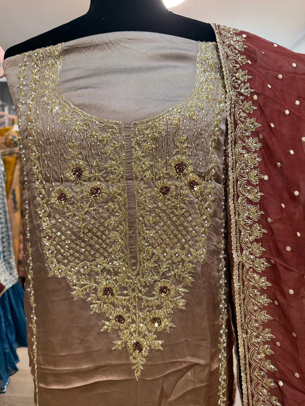Unique ombre Hand Embroidered unstitched Suit – Kanada Kulture