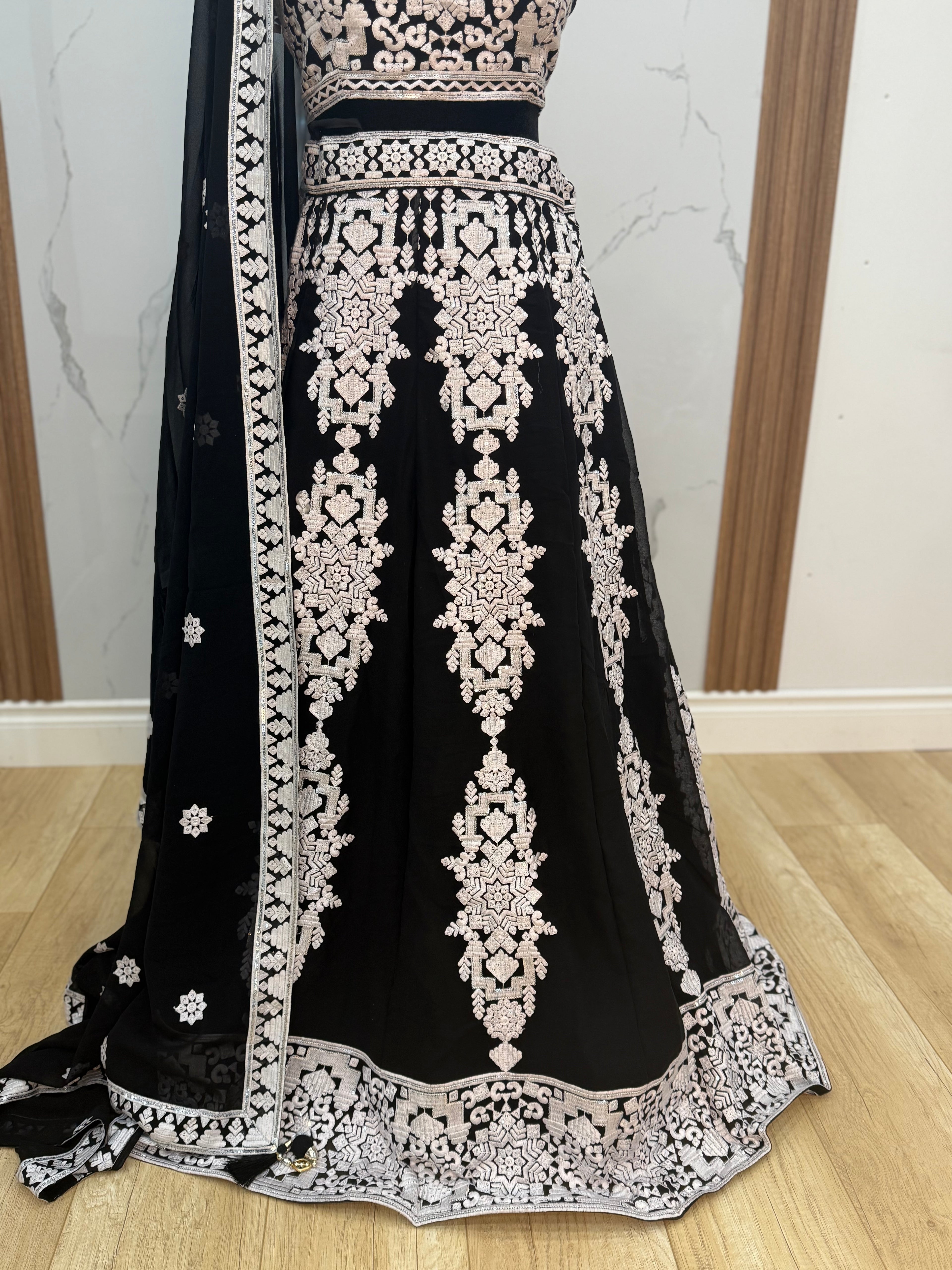 Sangam black and white color lehenga