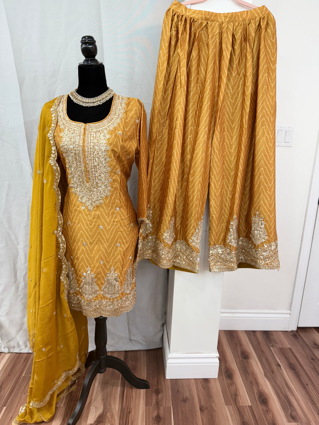 Embroidered palzoo Suit – Kanada Kulture