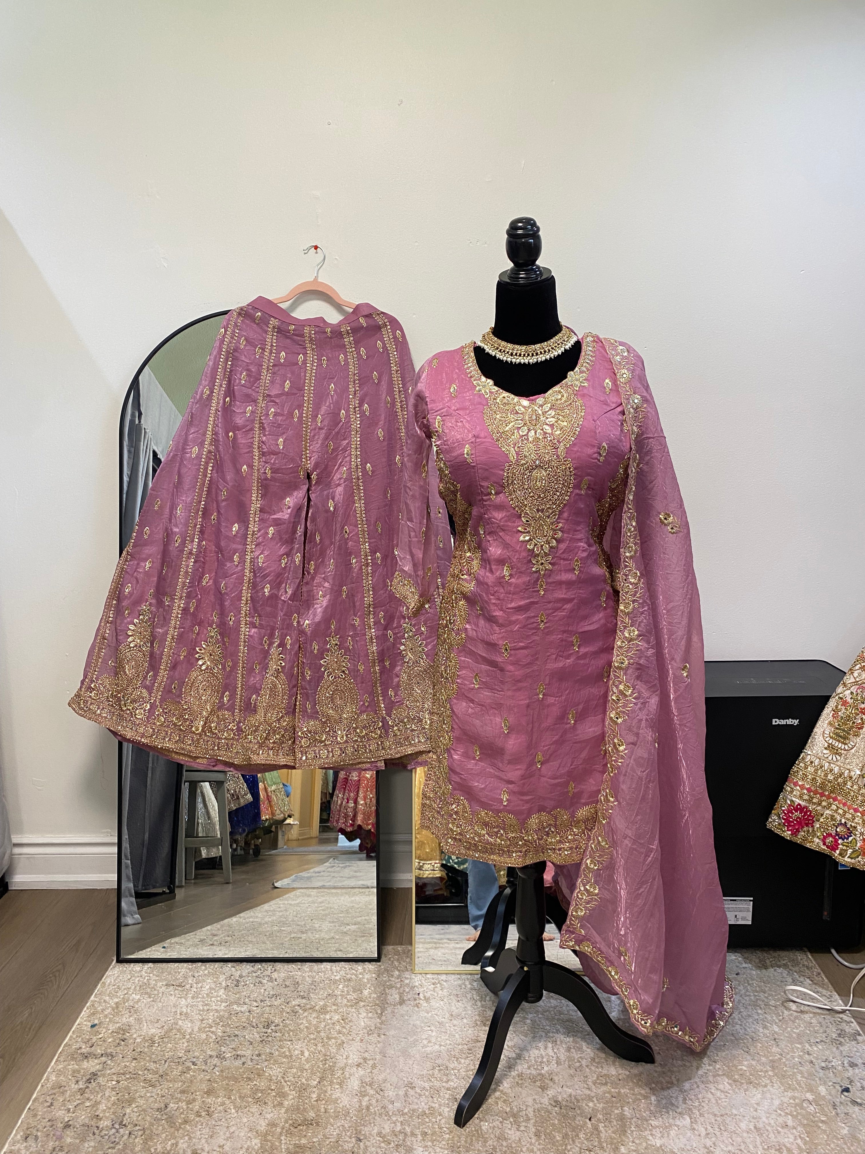 Embroidered suit – Kanada Kulture