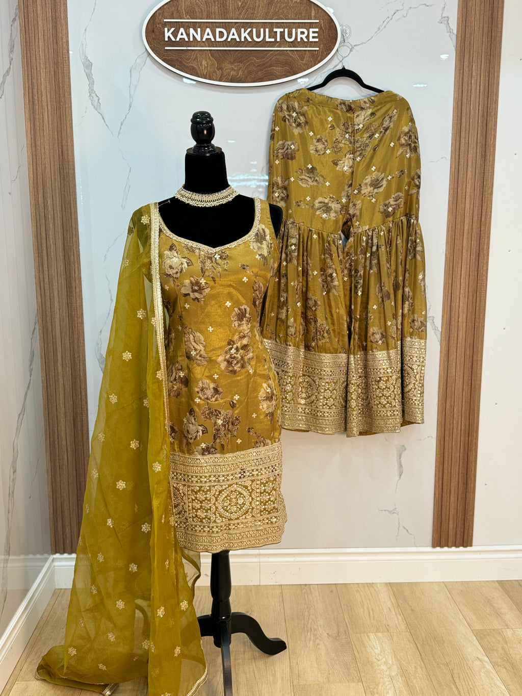 Embroidered palzoo Suit – Kanada Kulture