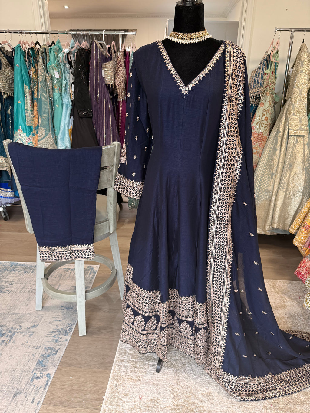 Size 50 Embroidered suit – Kanada Kulture