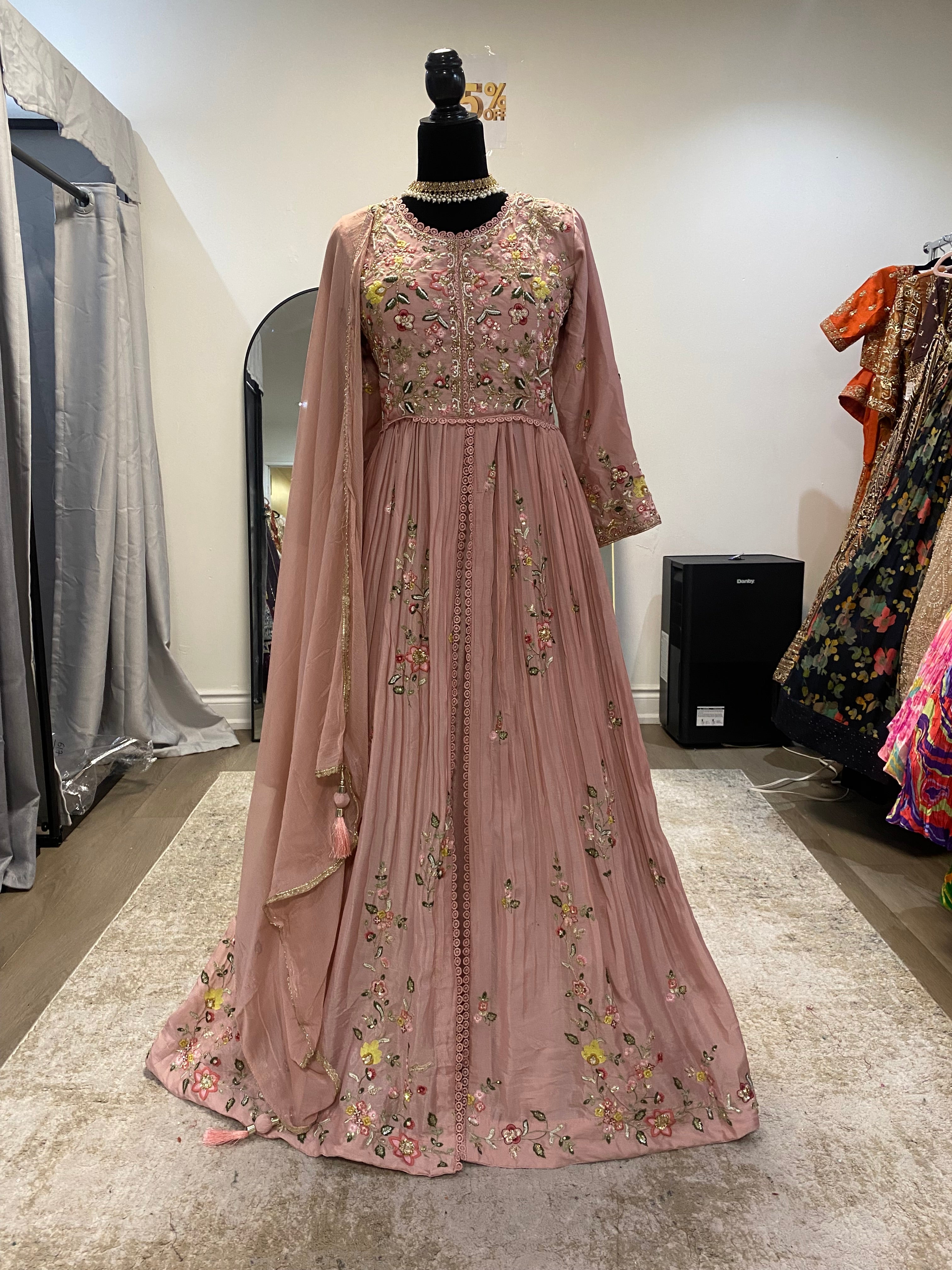 Center cut Embroidered suit – Kanada Kulture