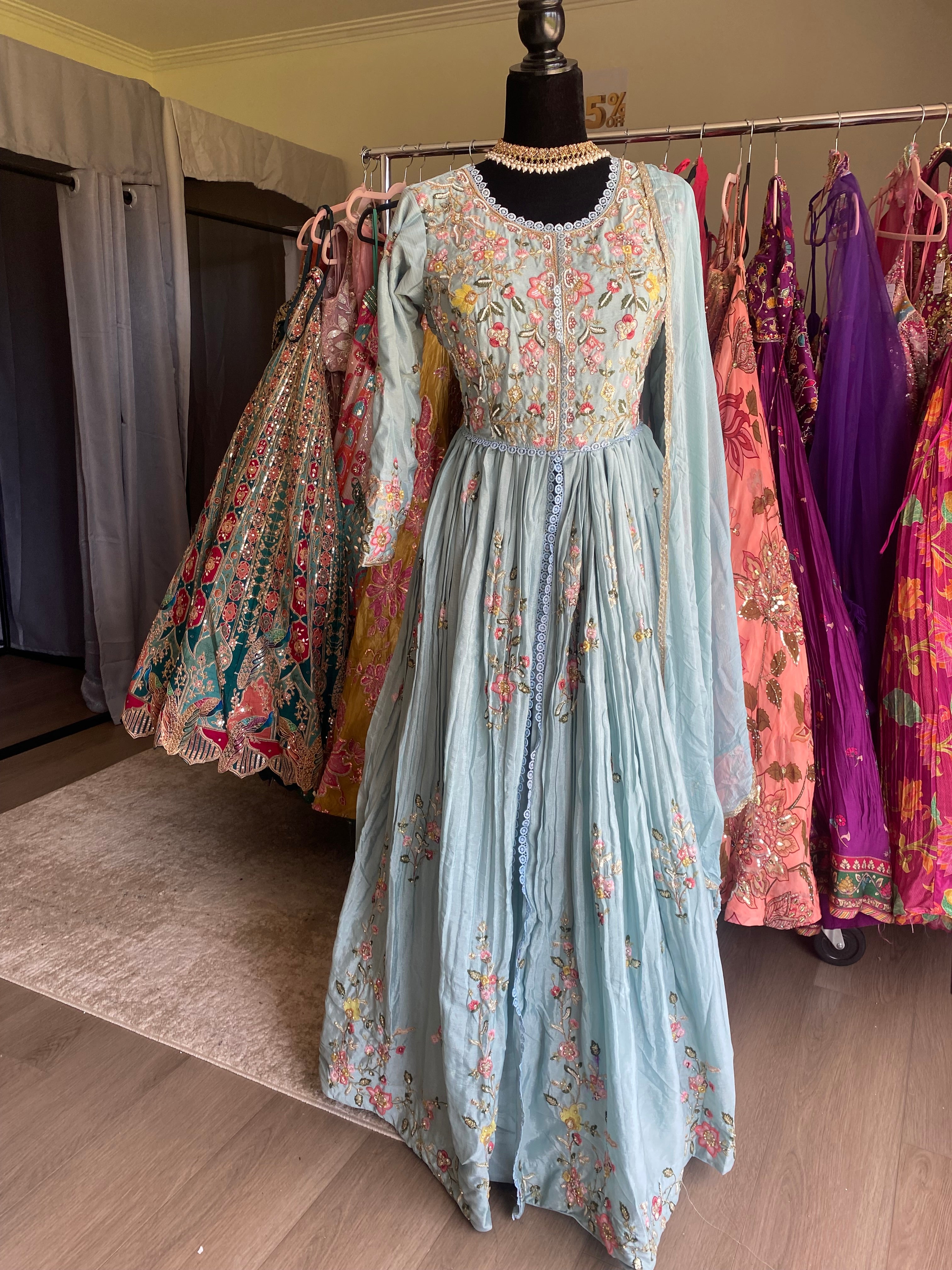 Center cut Embroidered suit – Kanada Kulture