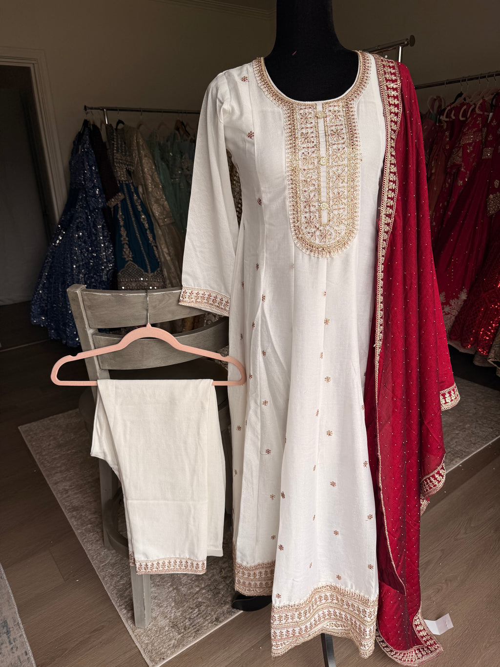 Embroidered suit – Kanada Kulture