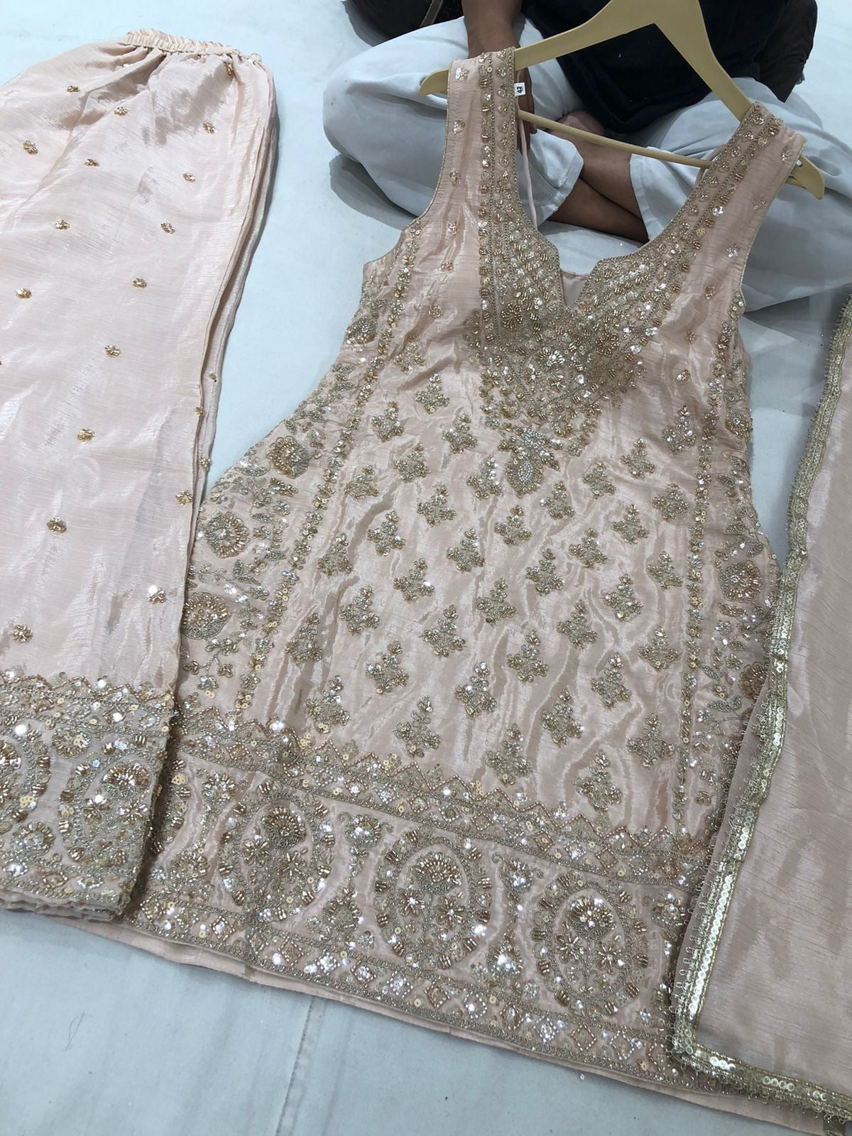 Embroidered suit – Kanada Kulture