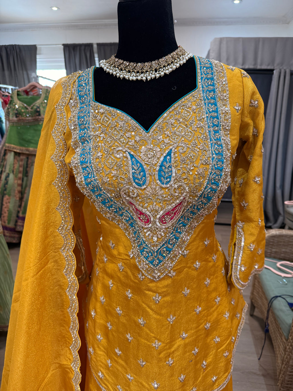 Embroidered suit – Kanada Kulture