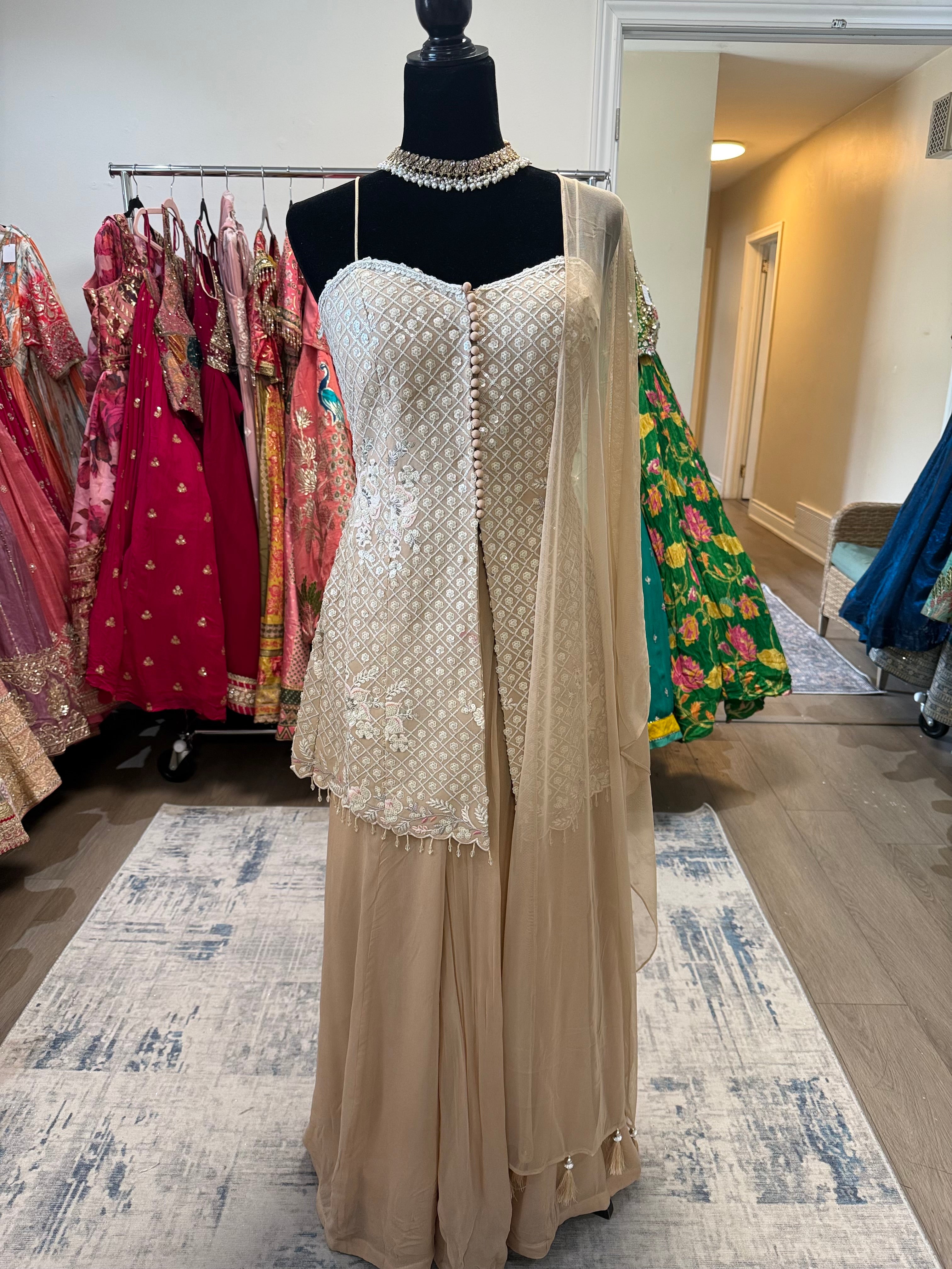 Embroidered suit – Kanada Kulture