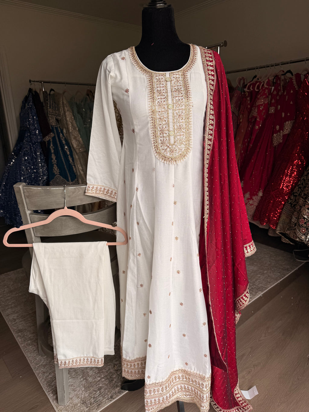 Embroidered suit – Kanada Kulture