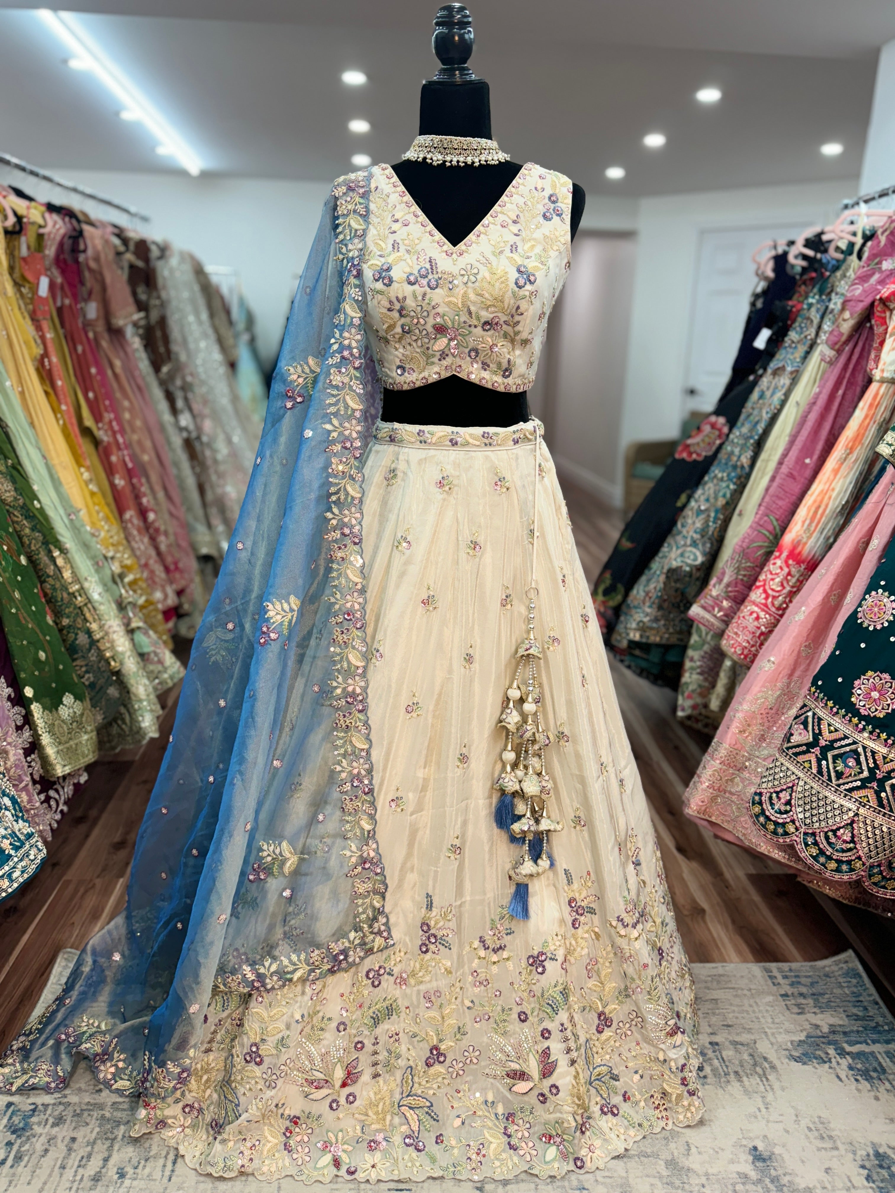 Heavy lehenga choli with contrast dhupatt