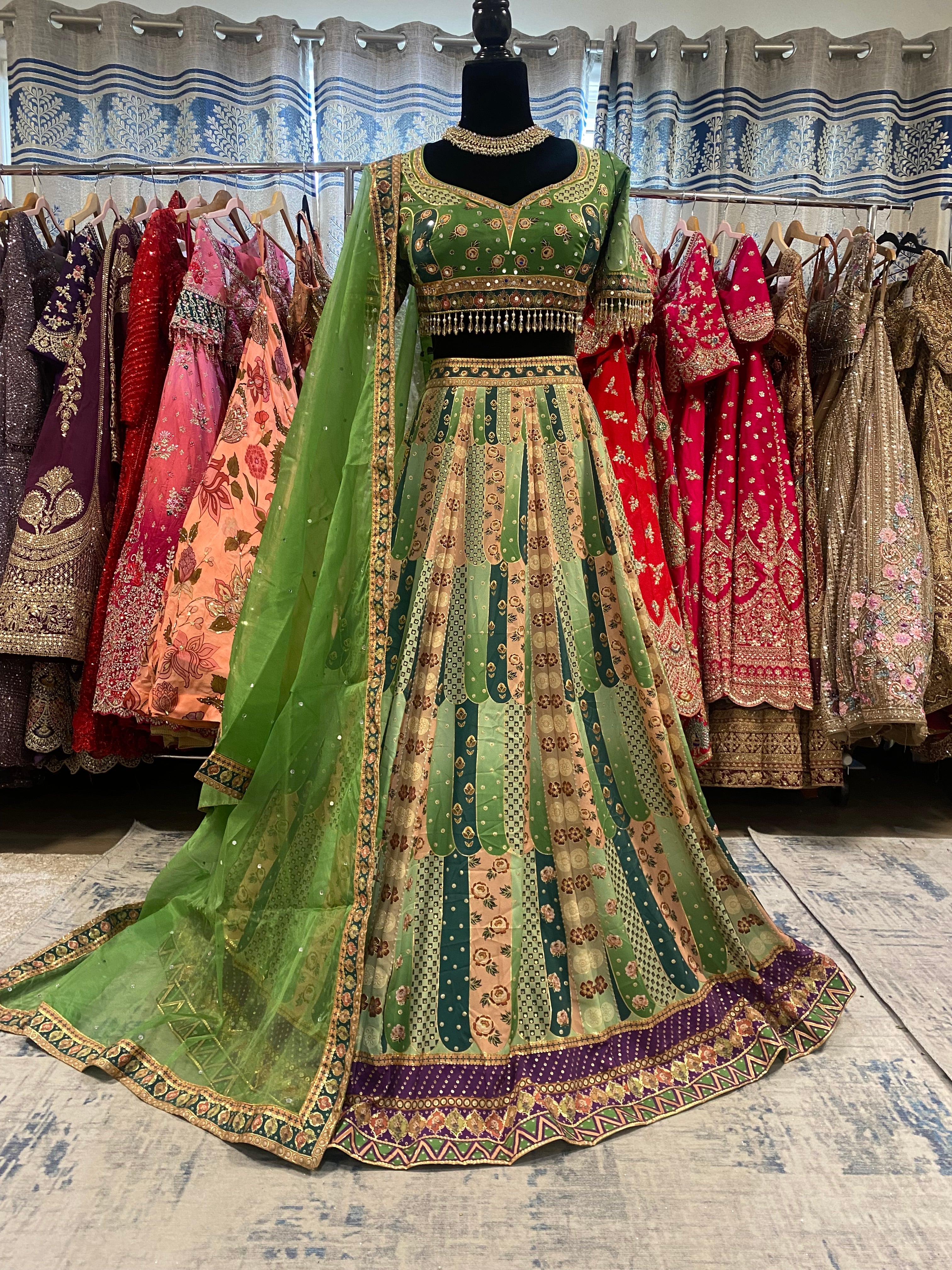 Beautiful wedding Wear Lehenga Choli