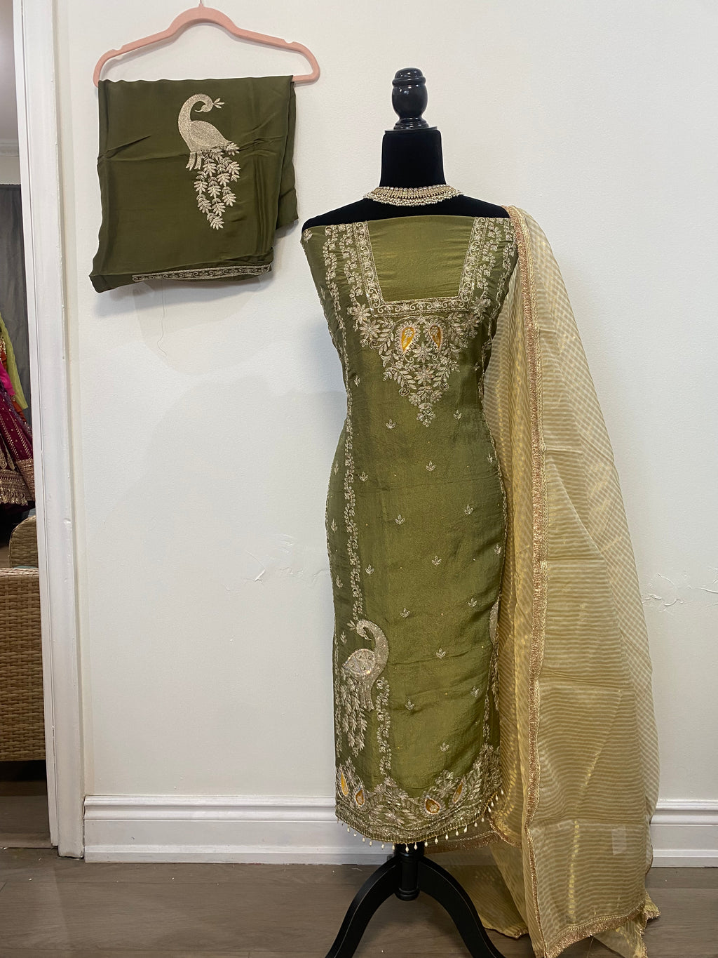 Hand Embroidered unstitched Suit – Kanada Kulture