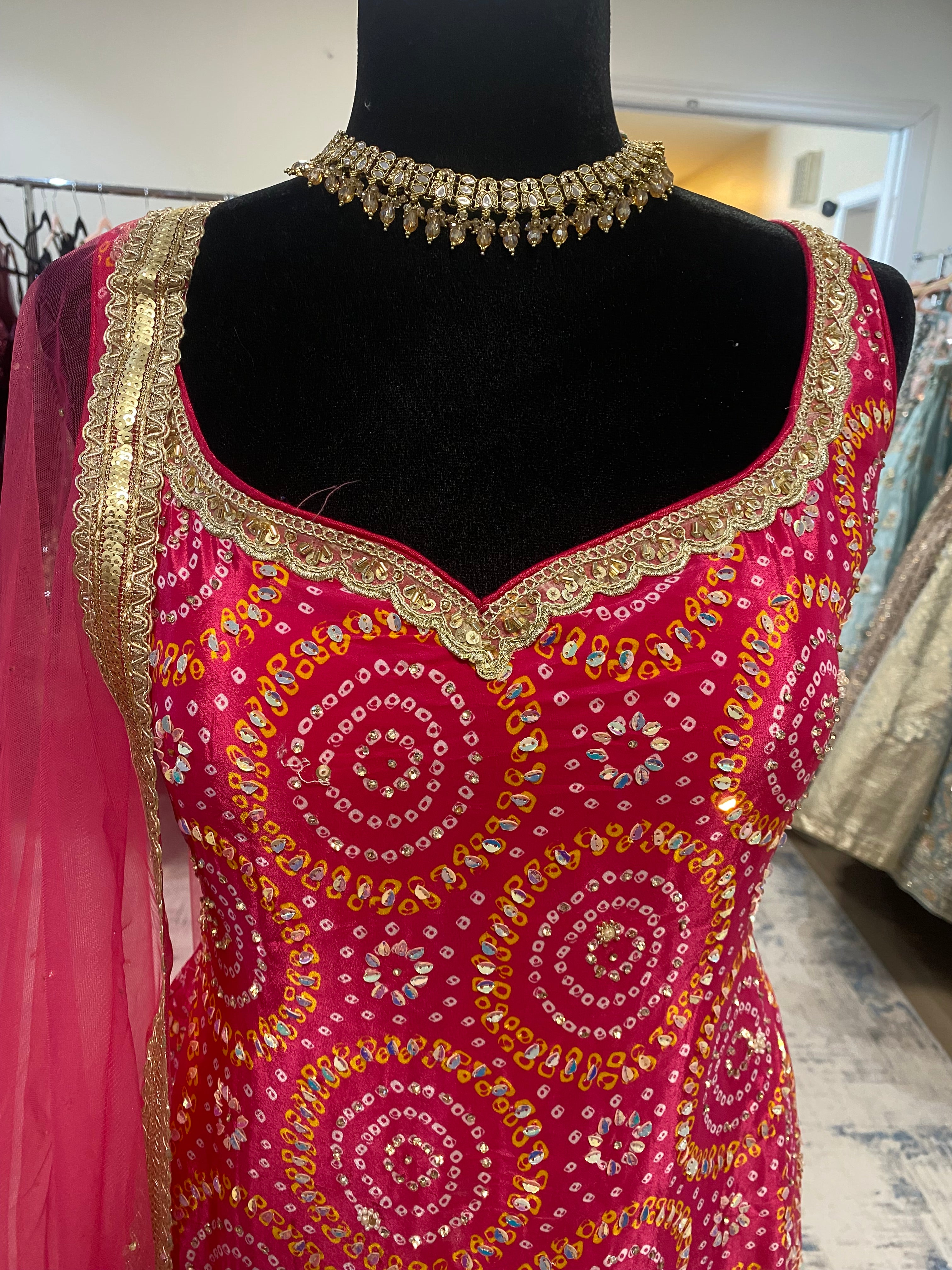 Embroidered suit – Kanada Kulture