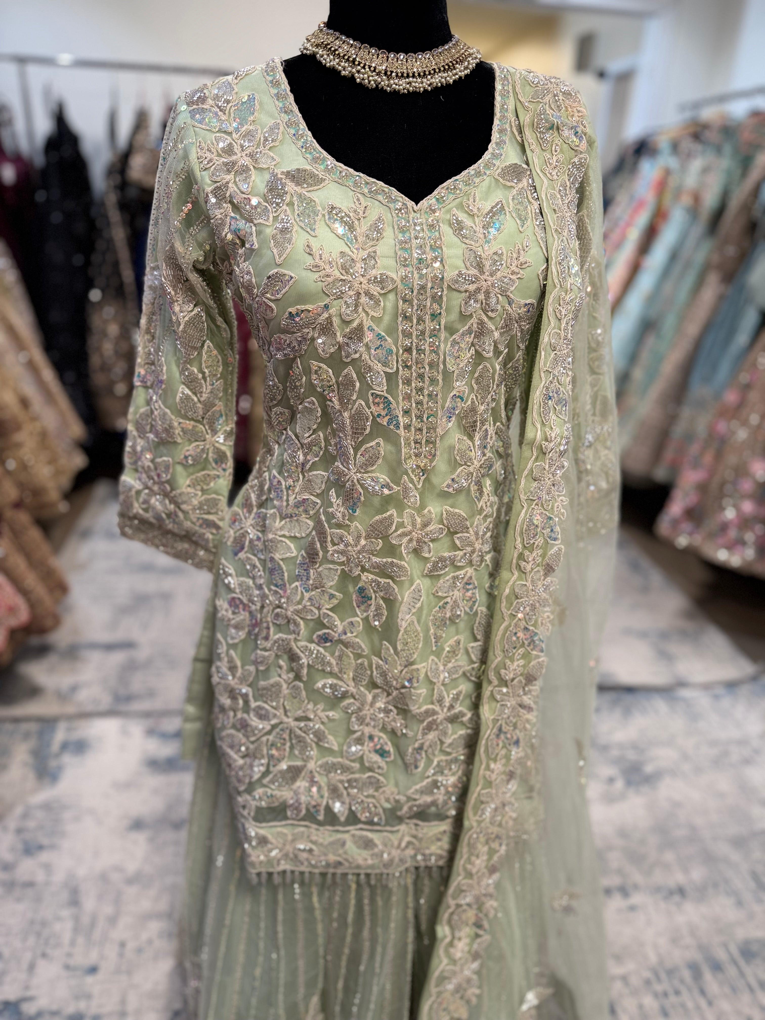 Embroidered suit – Kanada Kulture