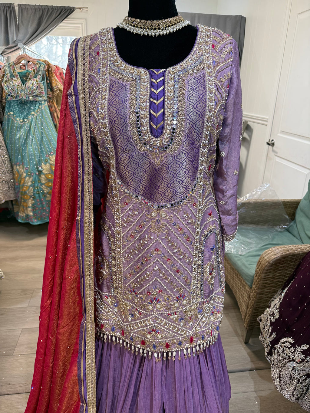 Embroidered suit – Kanada Kulture