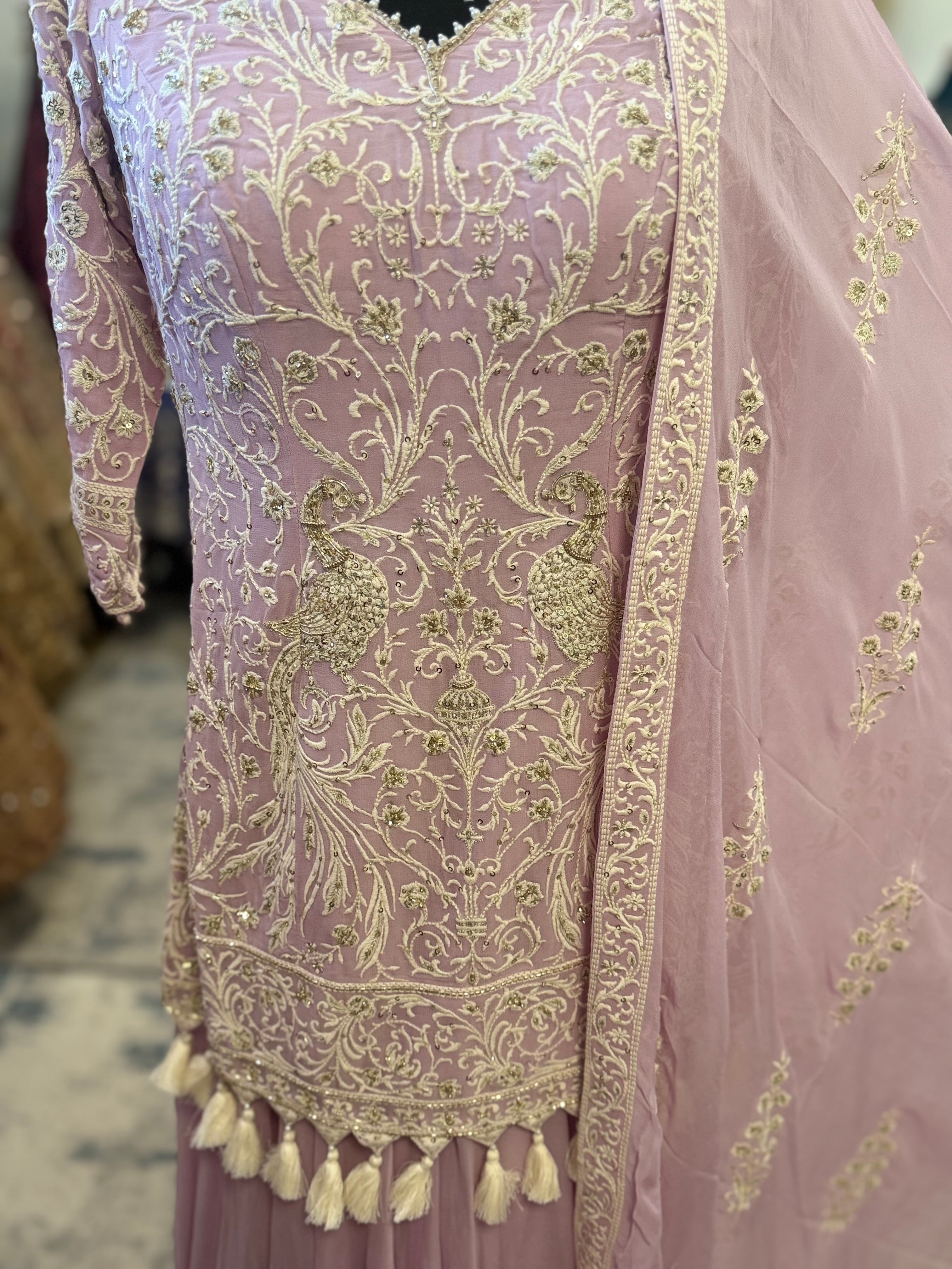 Pretty pretty Embroidered suit – Kanada Kulture