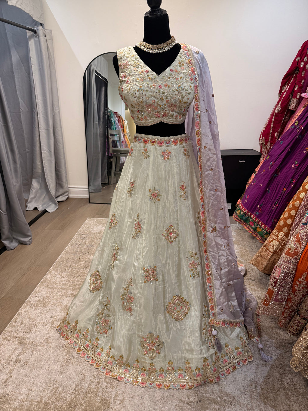 Beautiful wedding Wear Lehenga Choli