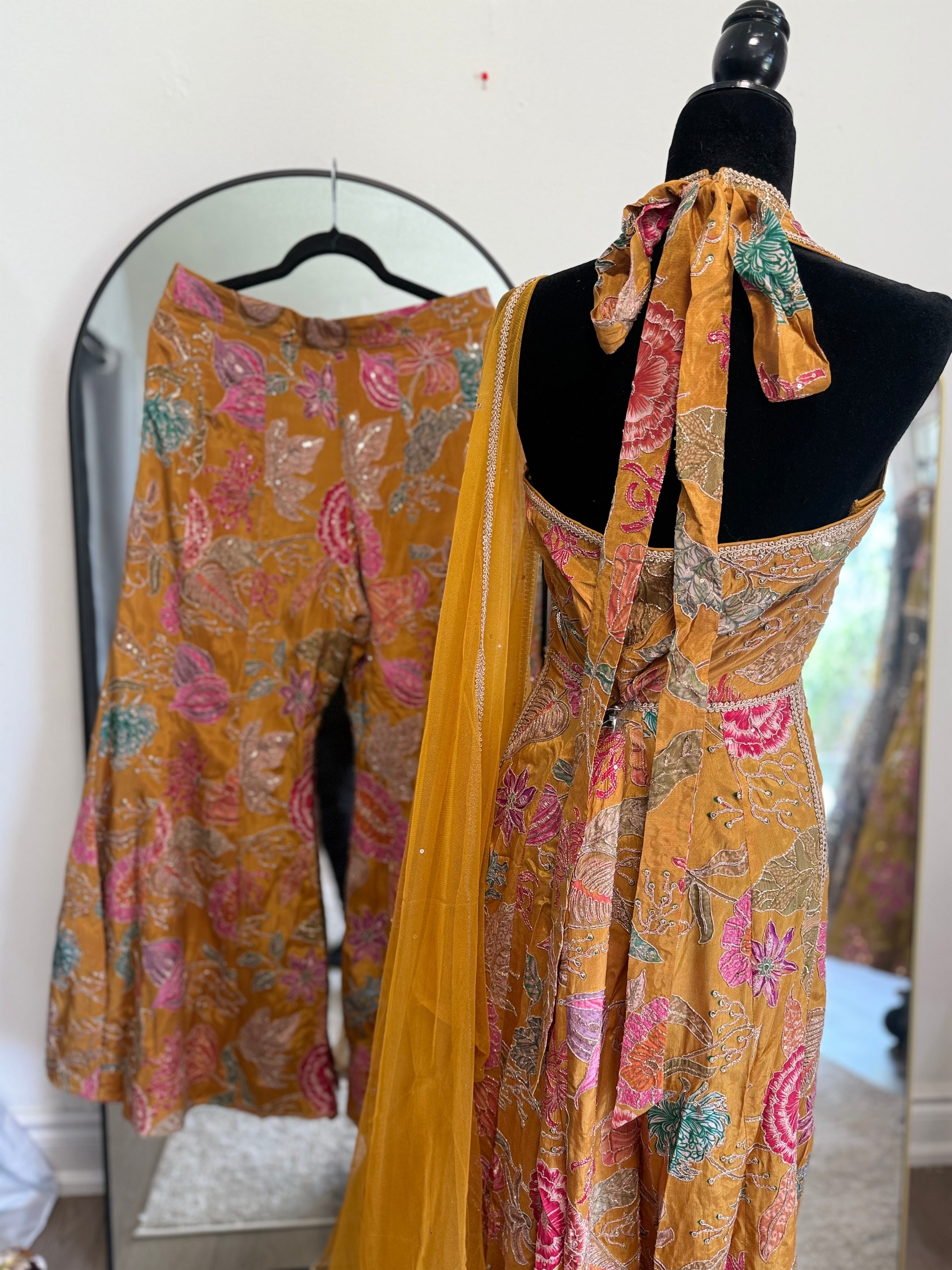 Nyra cut halter neck Embroidered suit – Kanada Kulture