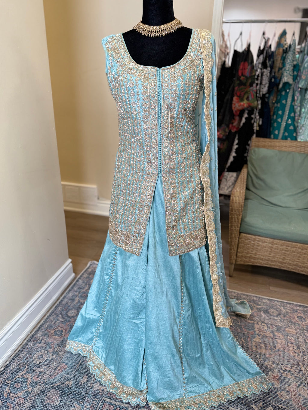 Zardozi work Embroidered suit – Kanada Kulture