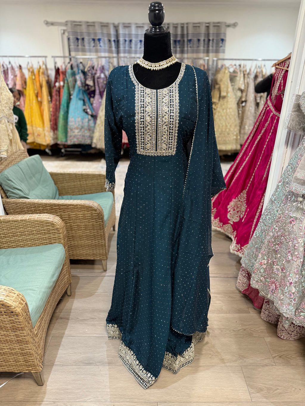 Embroidered suit – Kanada Kulture