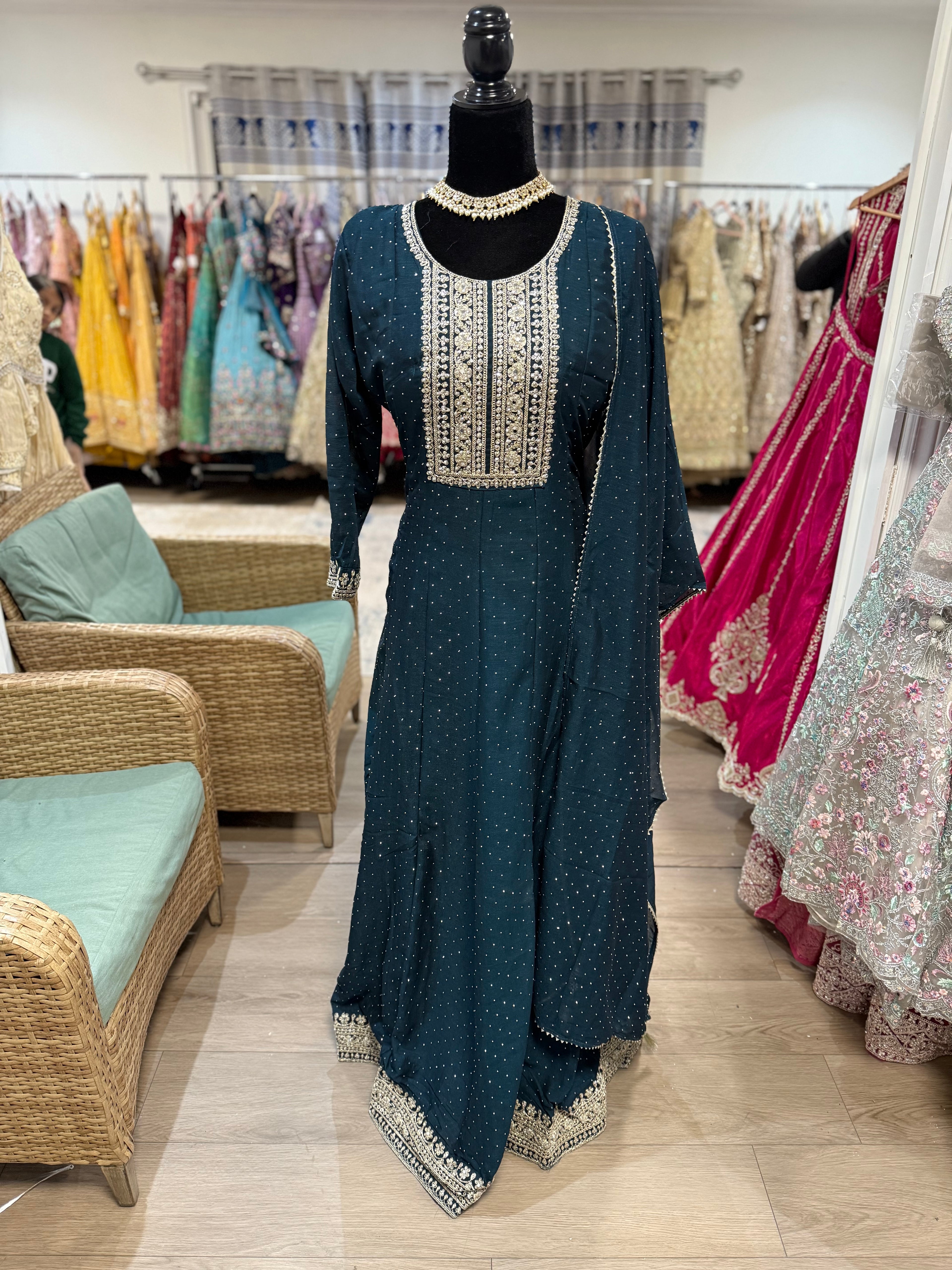 Embroidered suit – Kanada Kulture