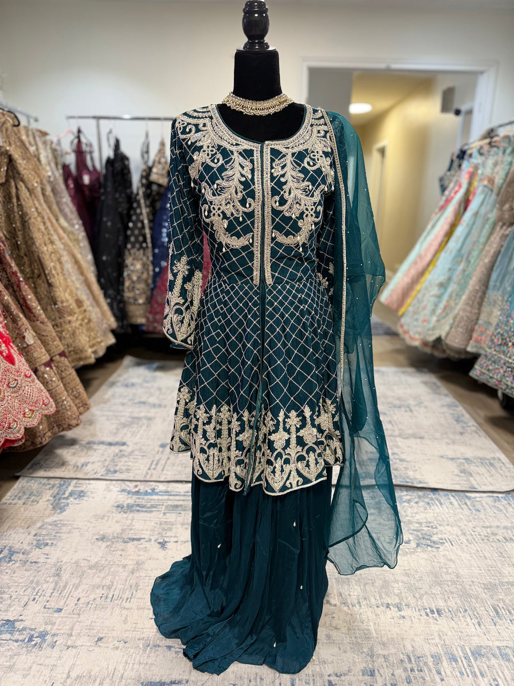 Embroidered suit – Kanada Kulture