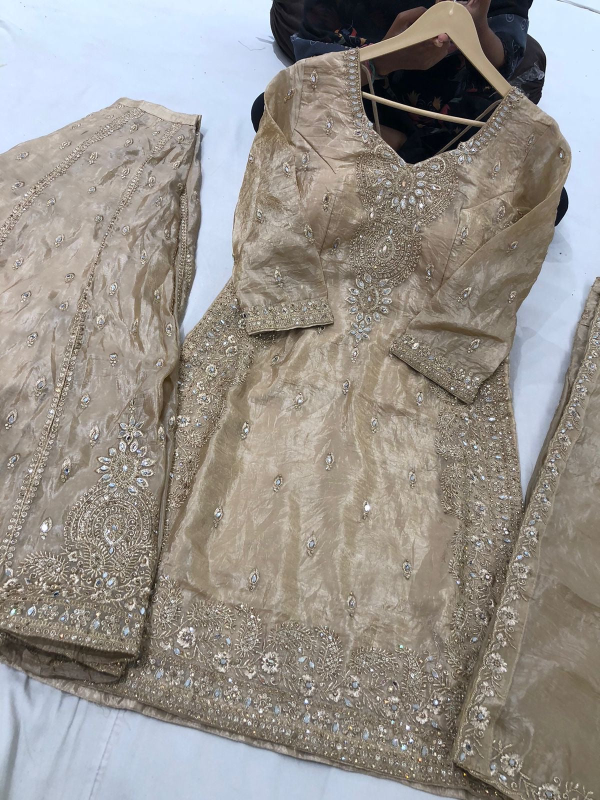 Embroidered suit – Kanada Kulture