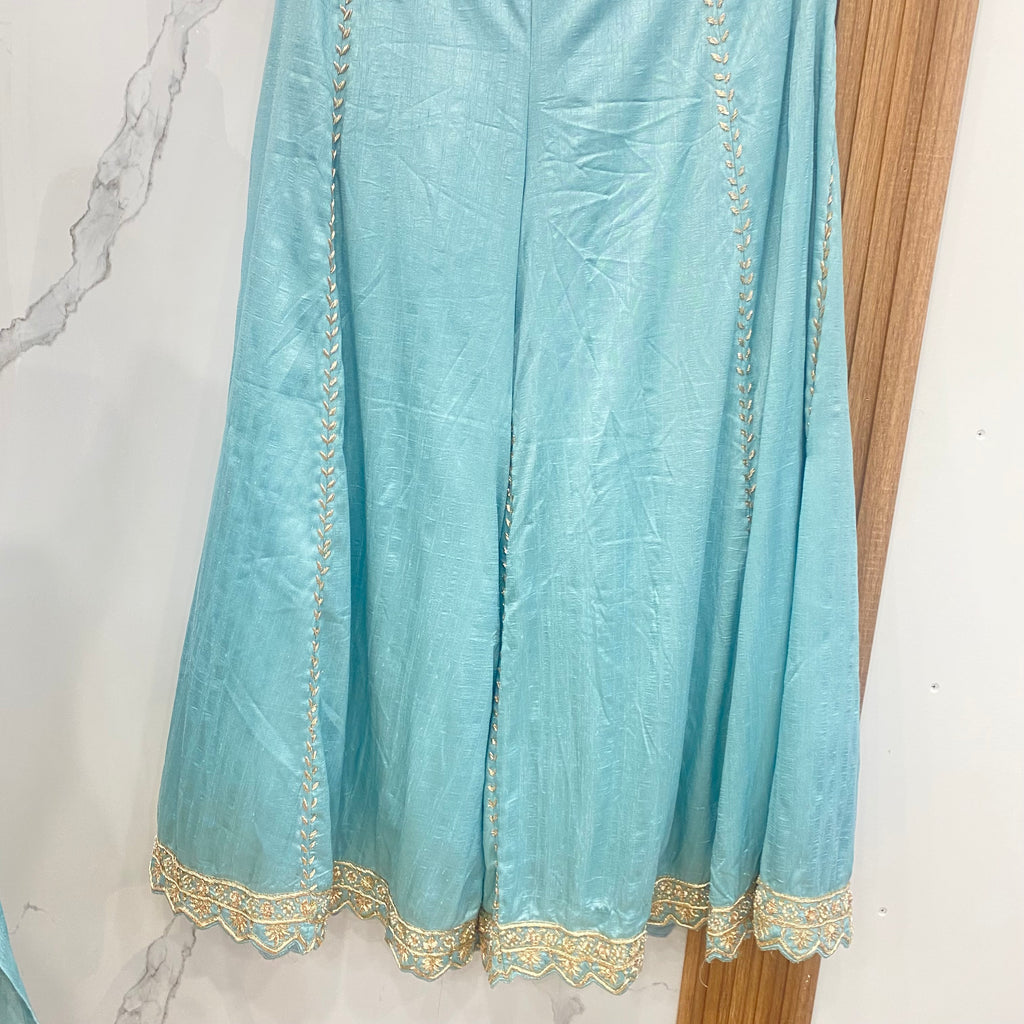 Zardozi hand Embroidered suit – Kanada Kulture