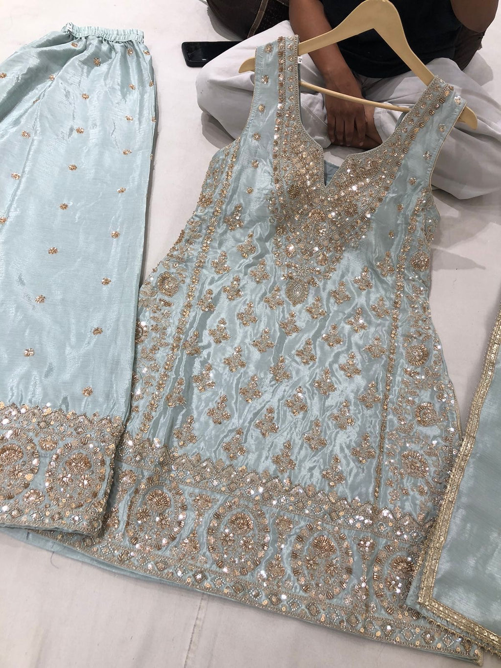 Embroidered suit – Kanada Kulture