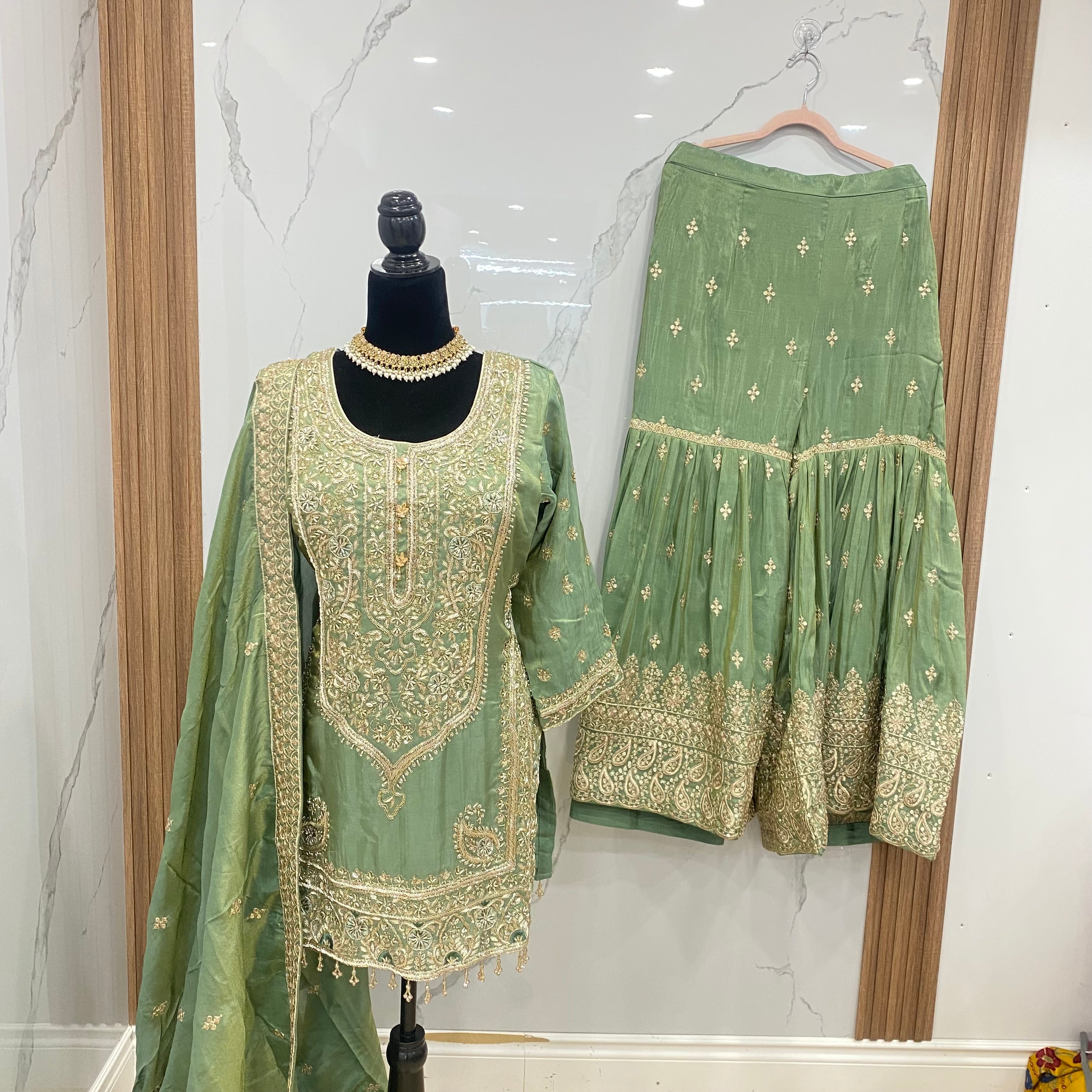 Size 44 Embroidered gharara Suit – Kanada Kulture