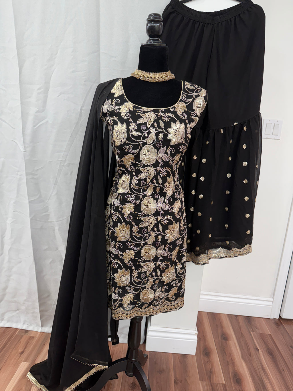 Size 46 Gharara suit