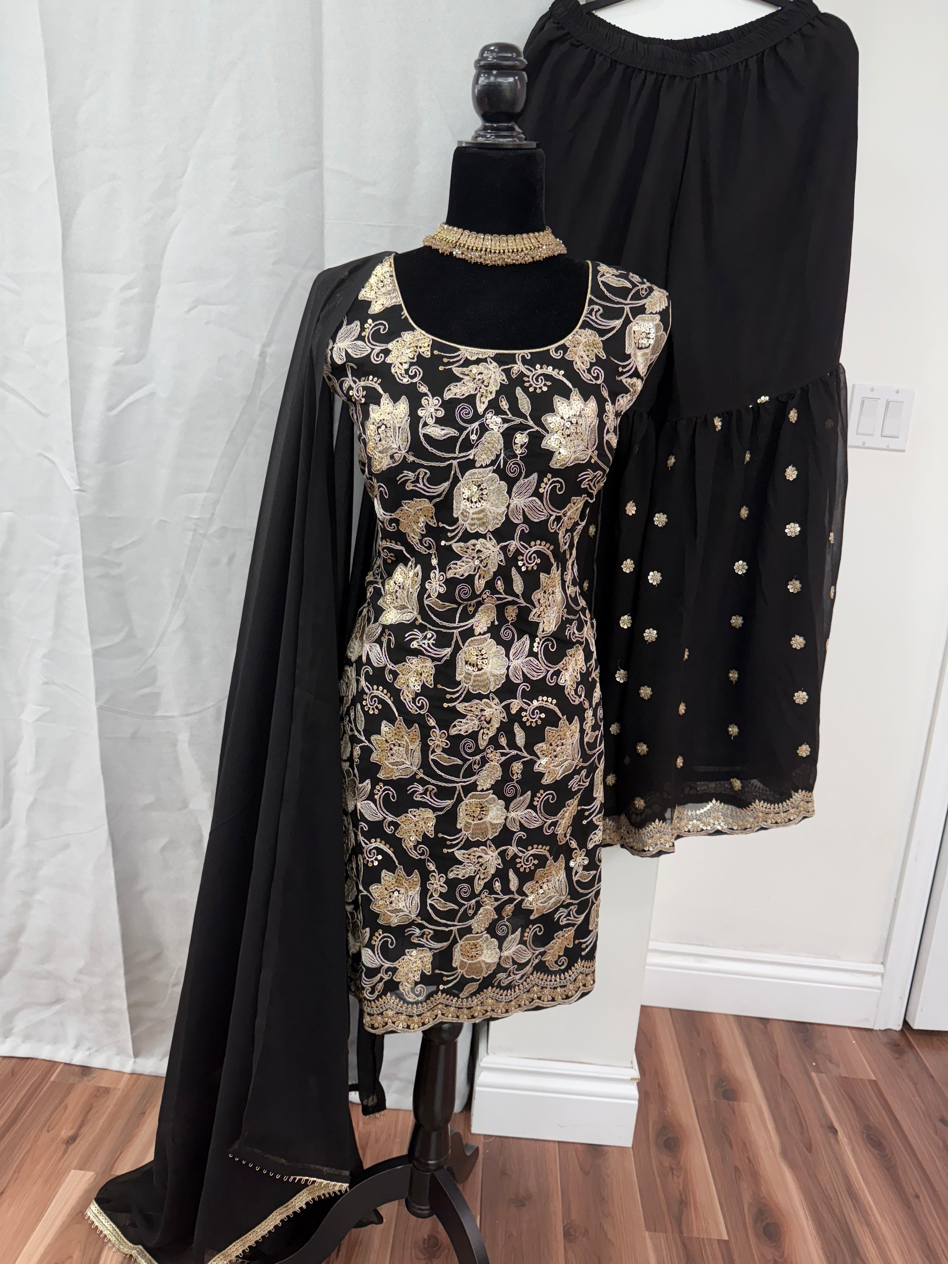 Size 46 Gharara suit