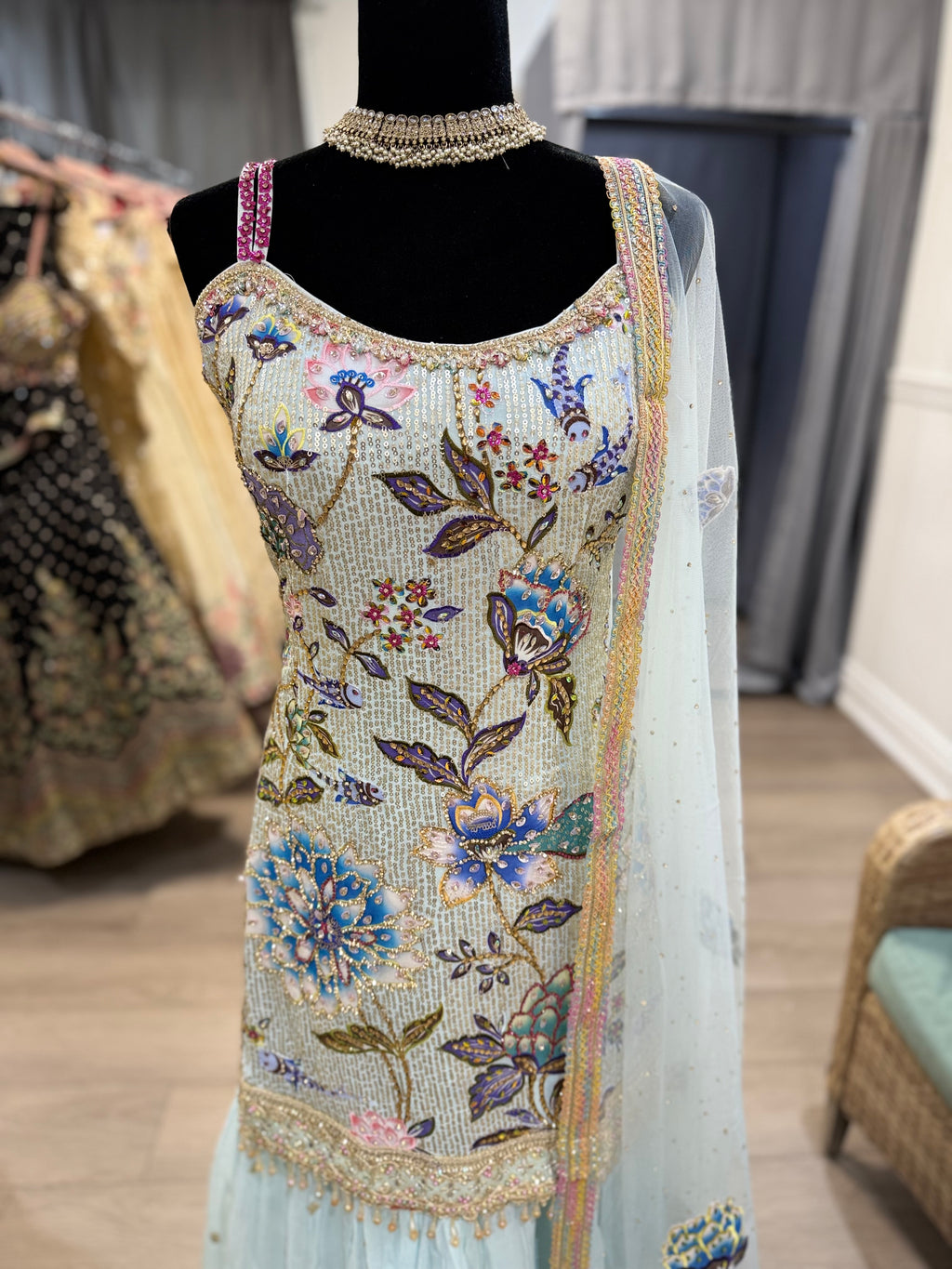 Embroidered suit – Kanada Kulture